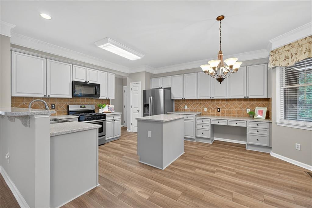 6479 Mobilis Court
