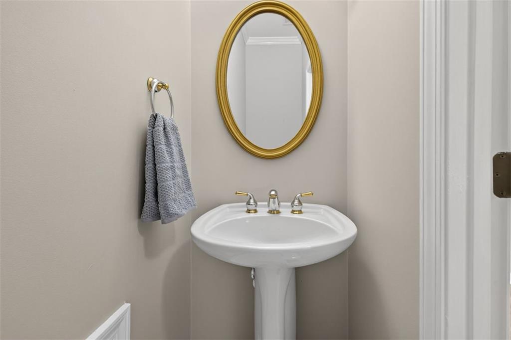 6479 Mobilis Court