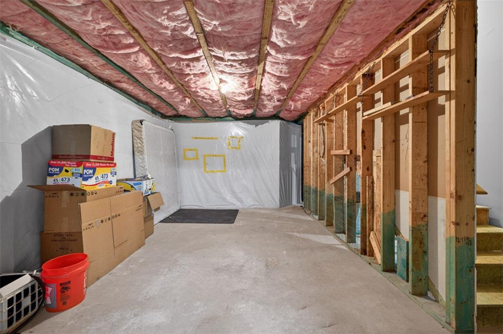 1580 Lakeland Drive