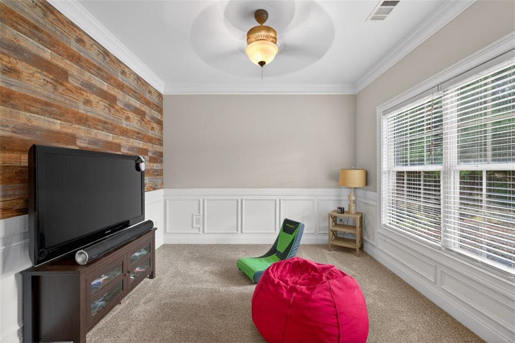 1580 Lakeland Drive