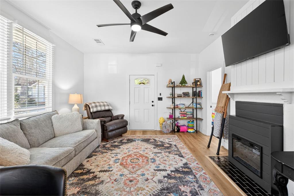 126 W 5th Street