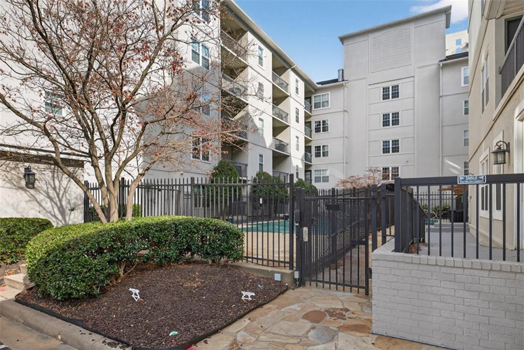 1075 Peachtree Walk NE Unit A512
