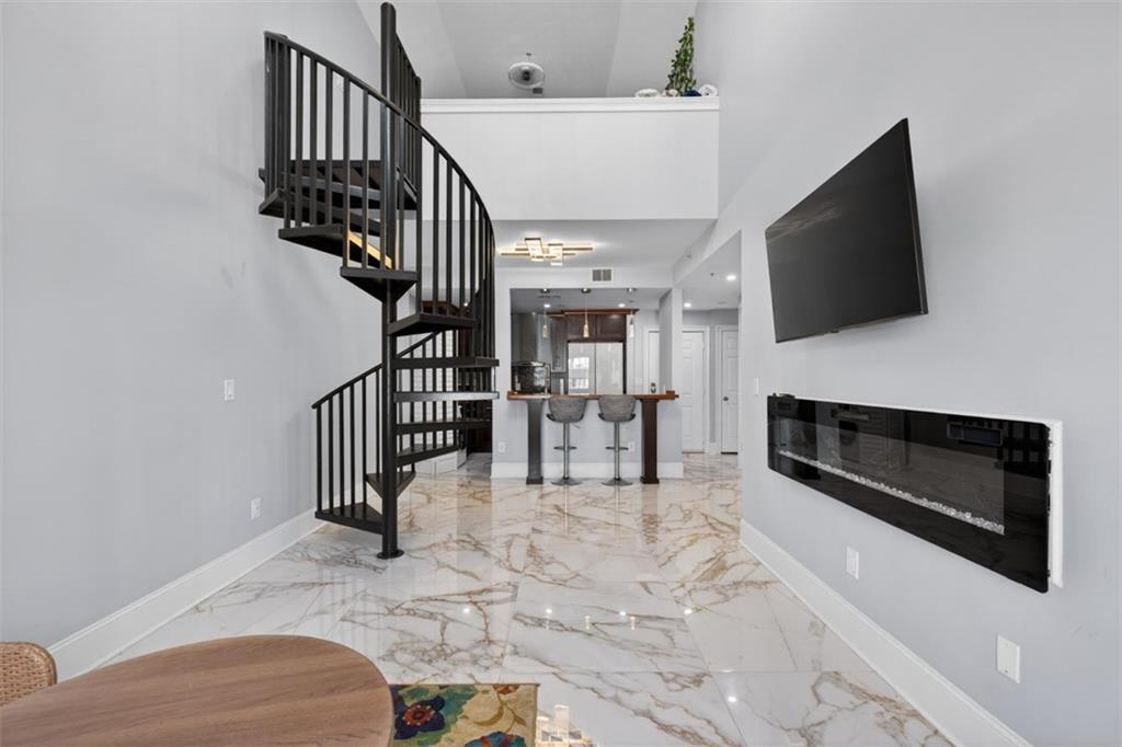 1075 Peachtree Walk NE Unit A512