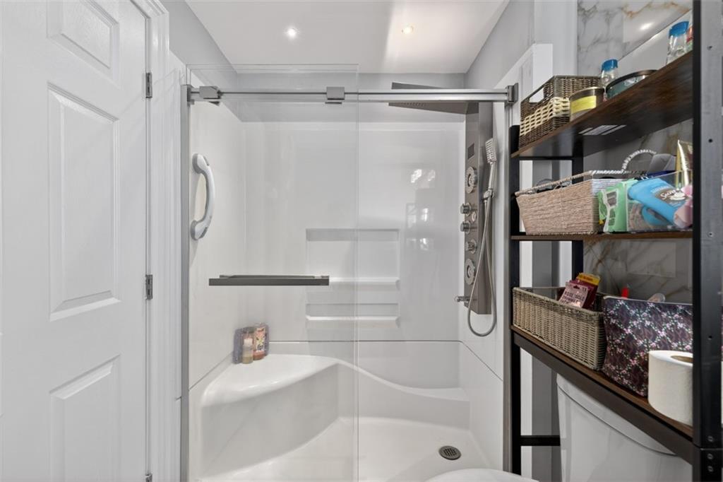 1075 Peachtree Walk NE Unit A512