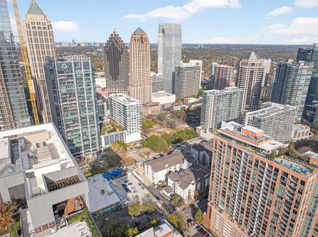 1075 Peachtree Walk NE Unit A512