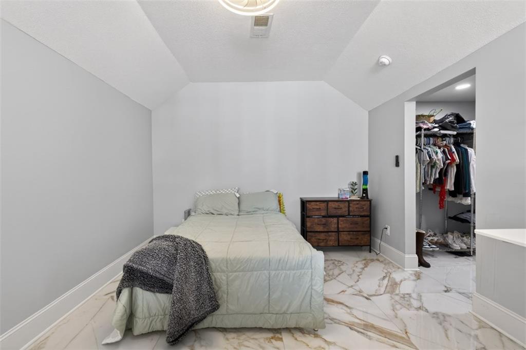 1075 Peachtree Walk NE Unit A512