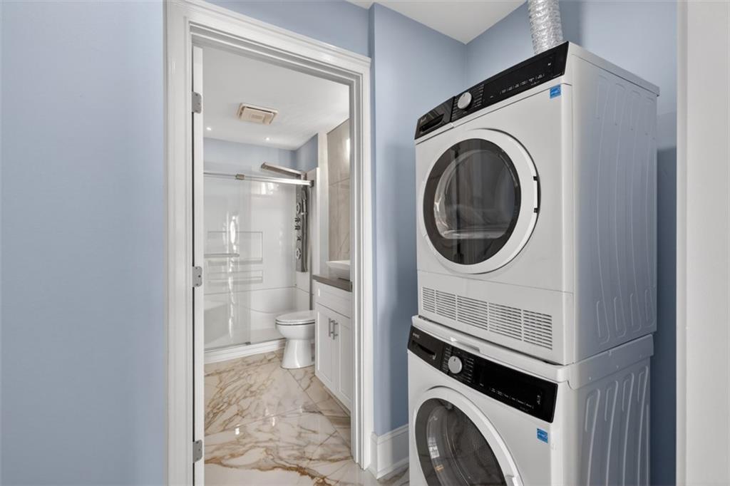 1075 Peachtree Walk NE Unit A512