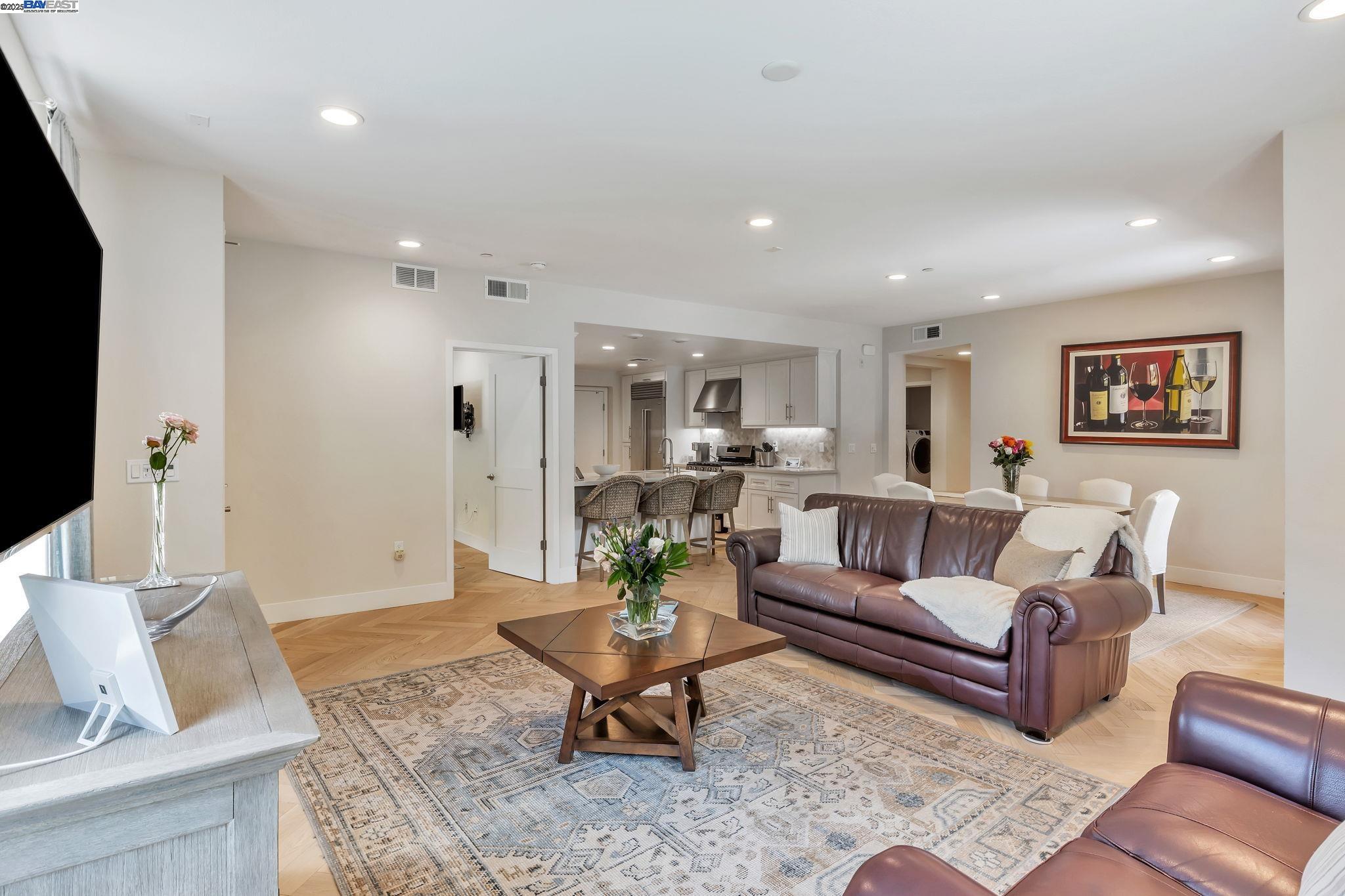 665 Sandalwood Dr # 4