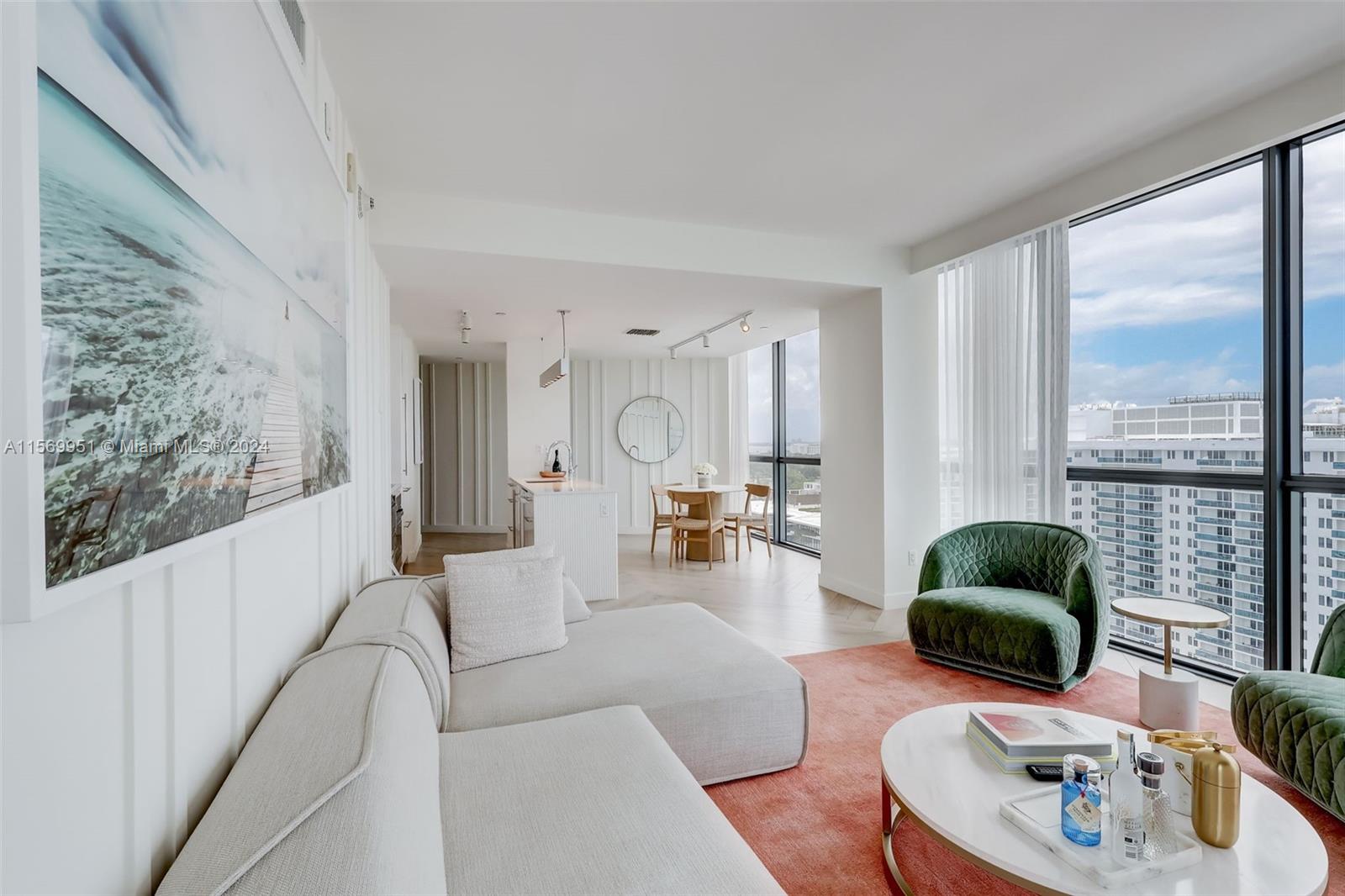 2201 Collins Ave # 1429