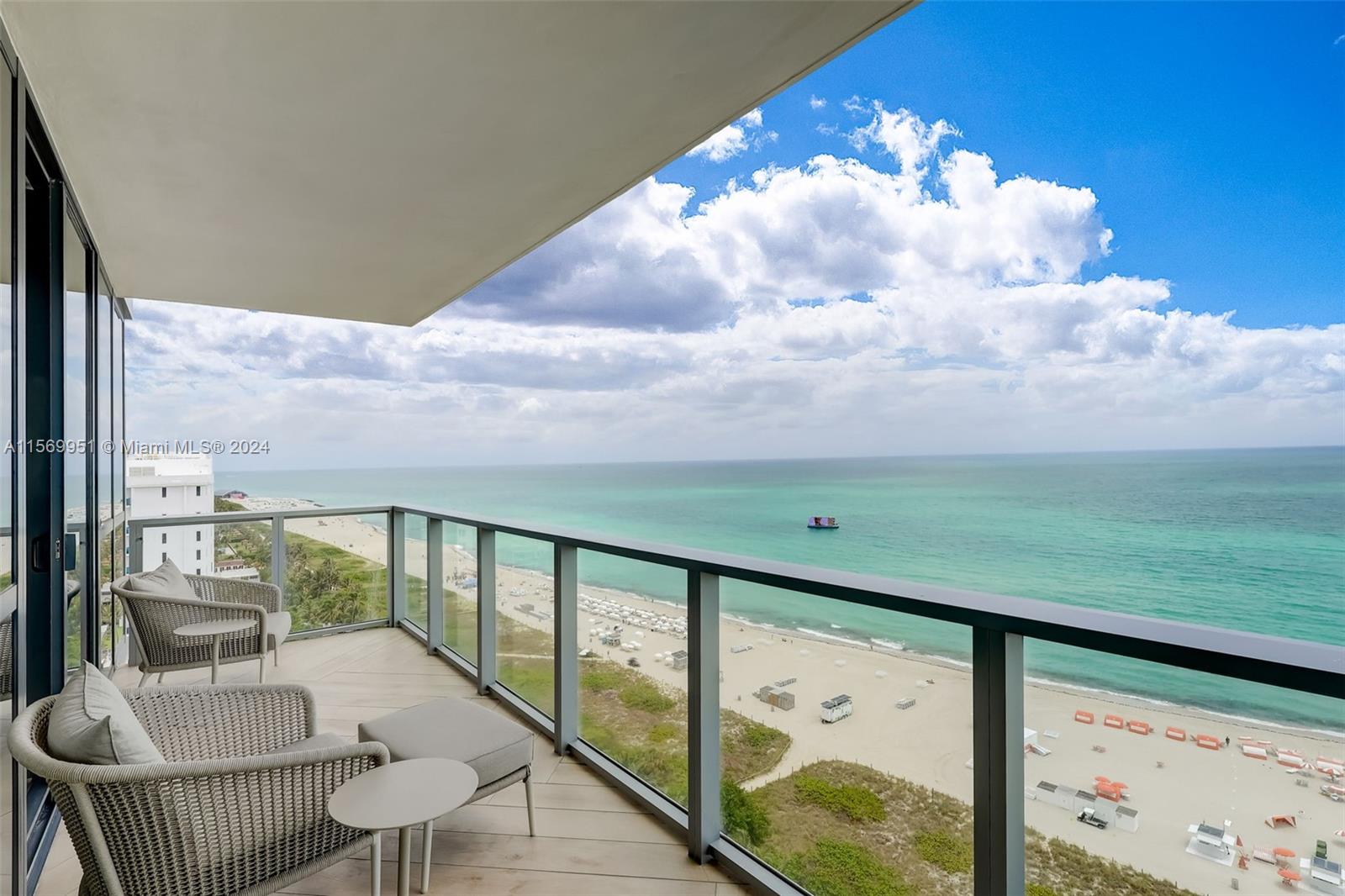 2201 Collins Ave # 1429