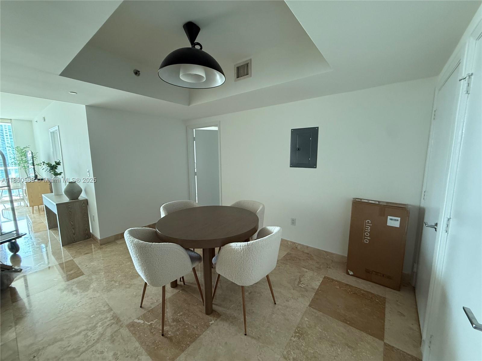 55 SE 6th St # 3600