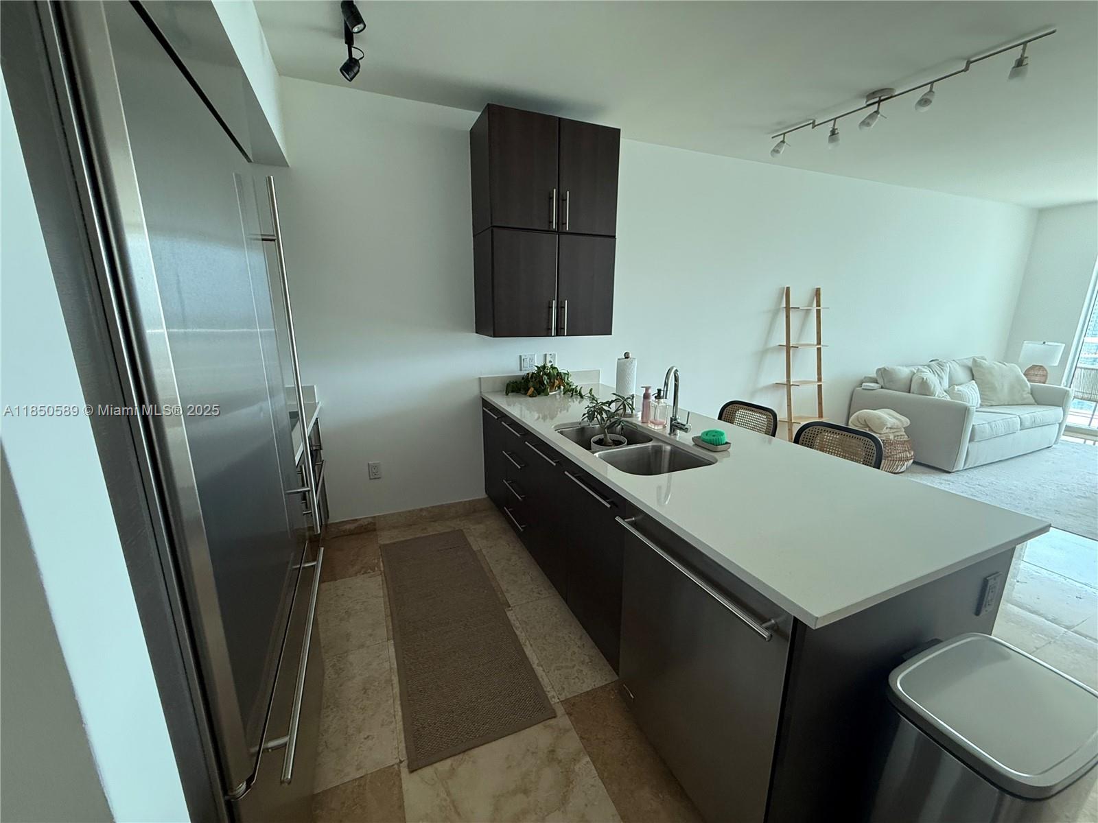 55 SE 6th St # 3600