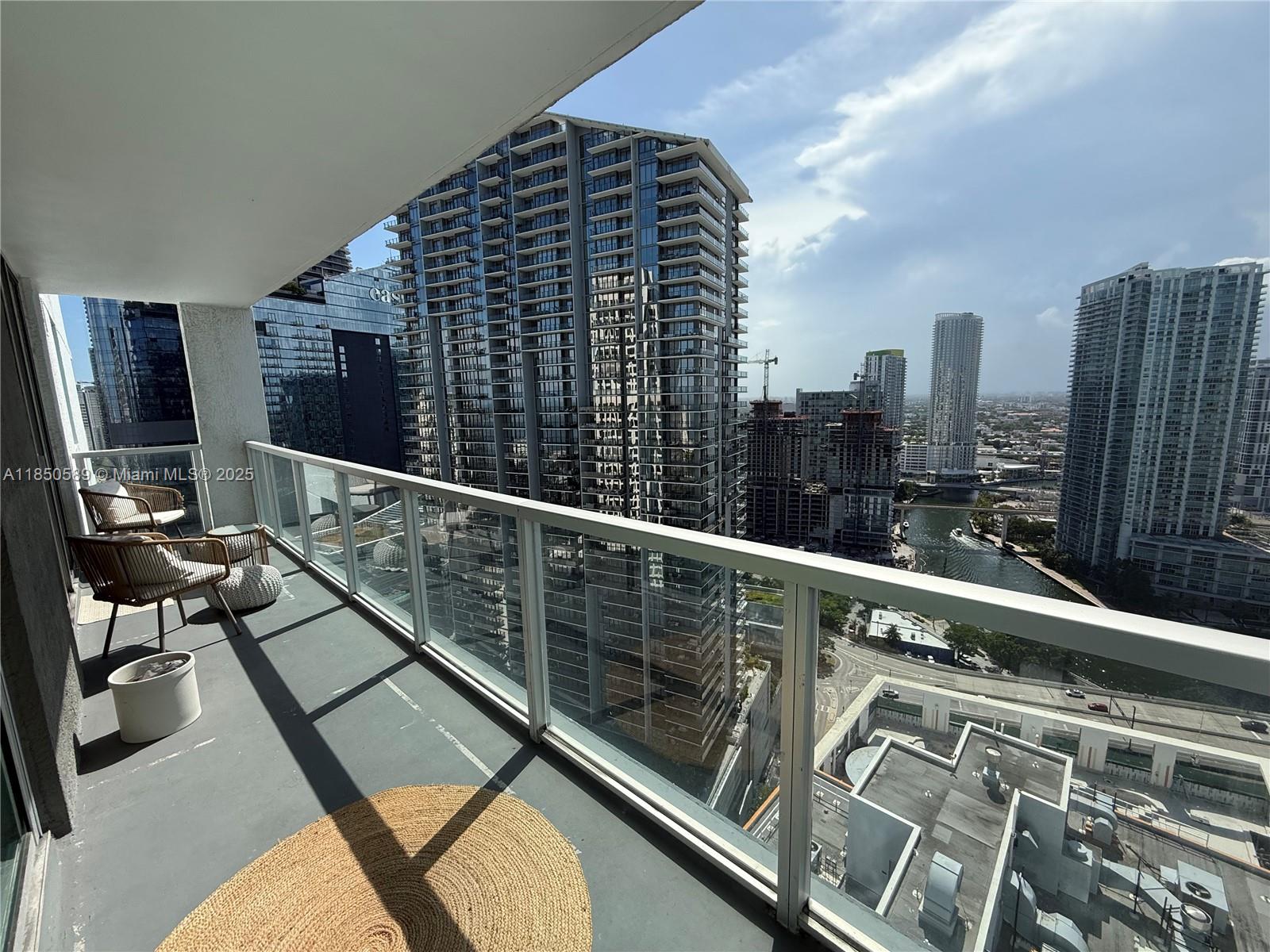55 SE 6th St # 3600