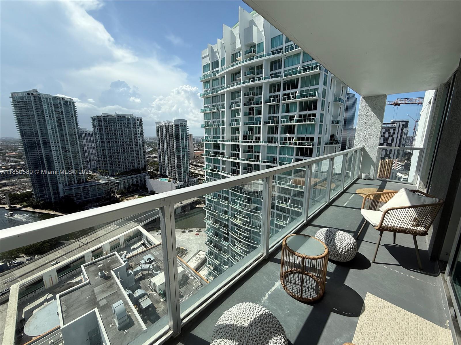55 SE 6th St # 3600