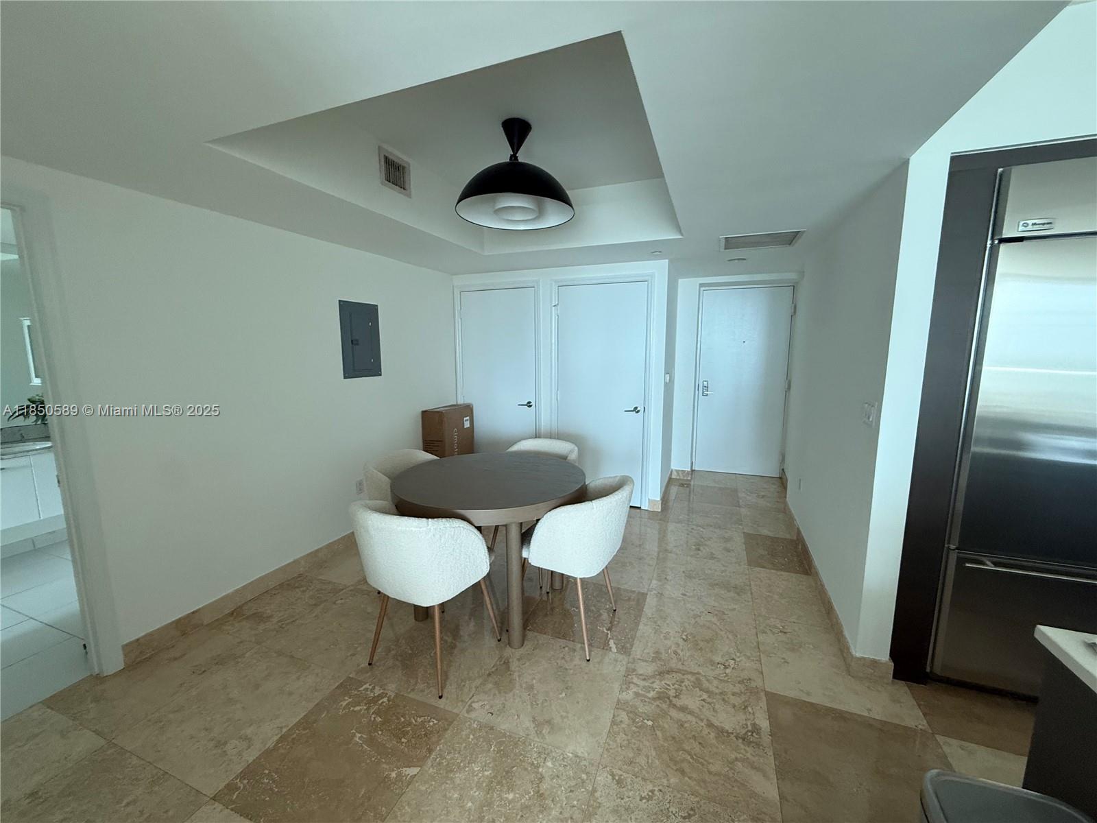 55 SE 6th St # 3600