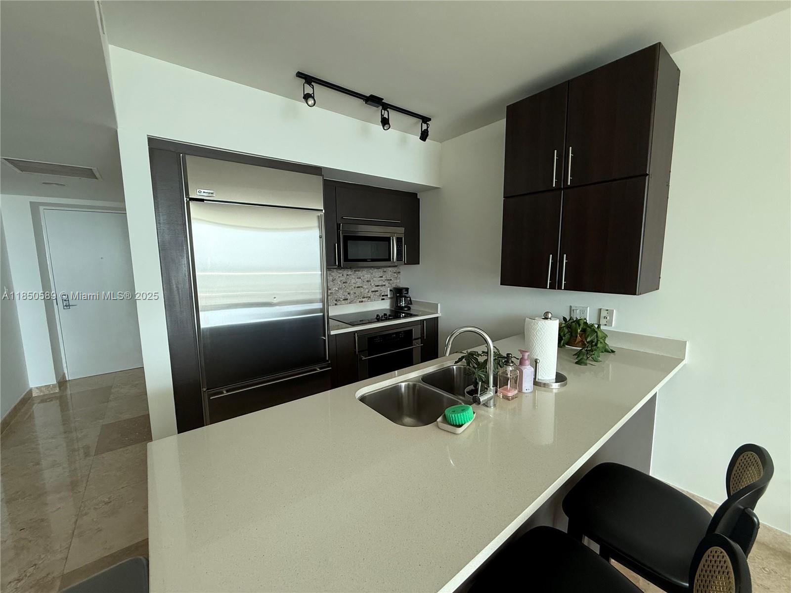 55 SE 6th St # 3600