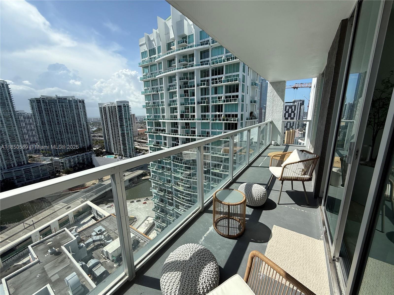 55 SE 6th St # 3600