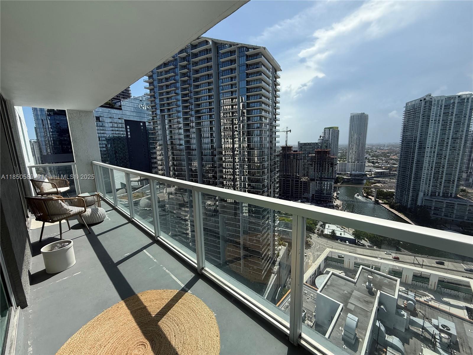 55 SE 6th St # 3600