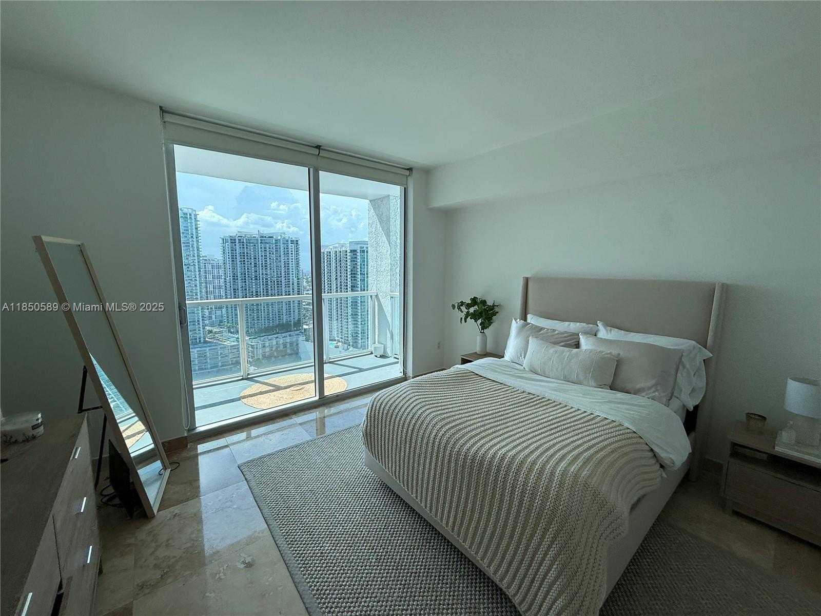55 SE 6th St # 3600