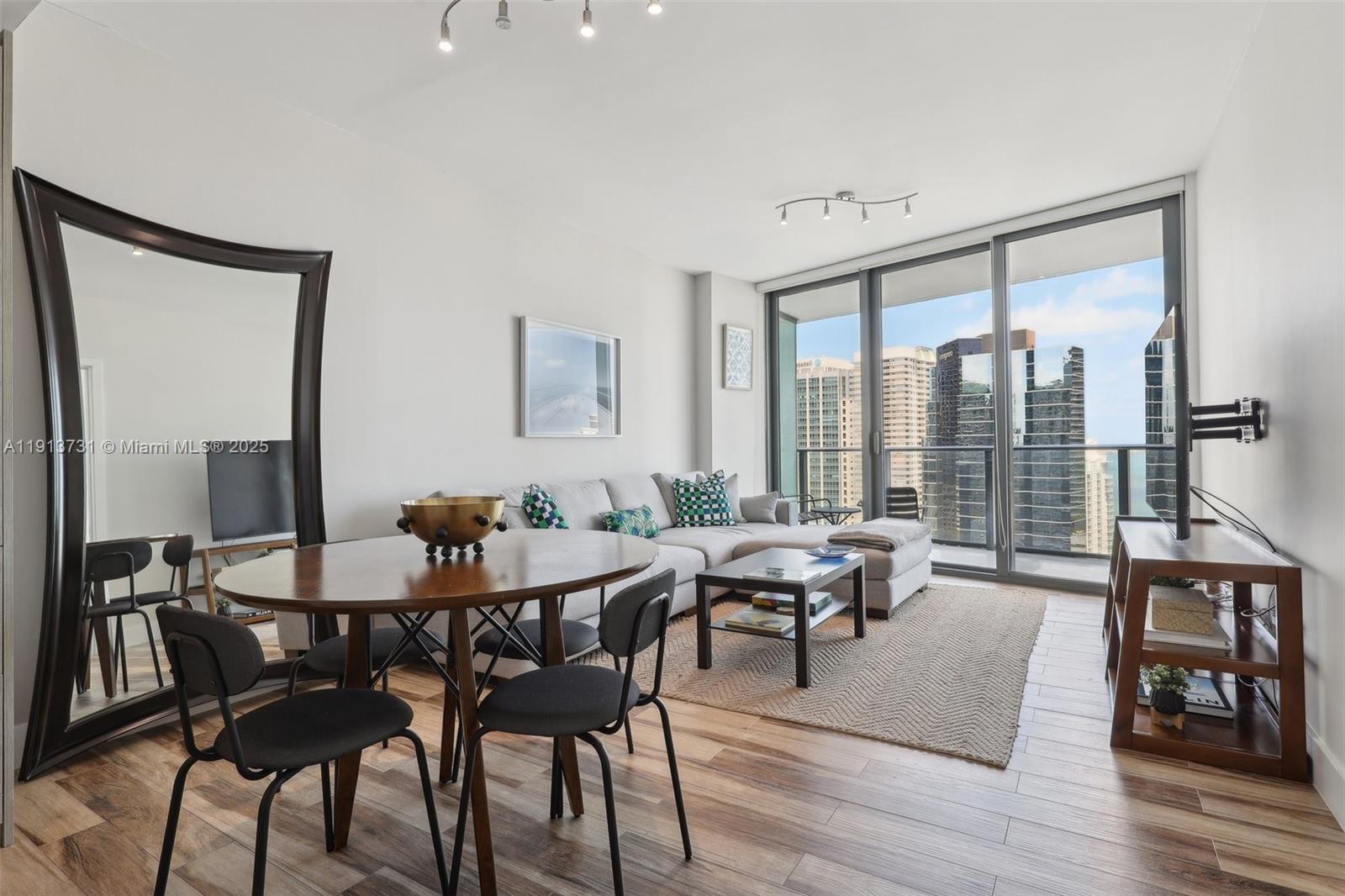 1300 S Miami Ave Unit: 2404