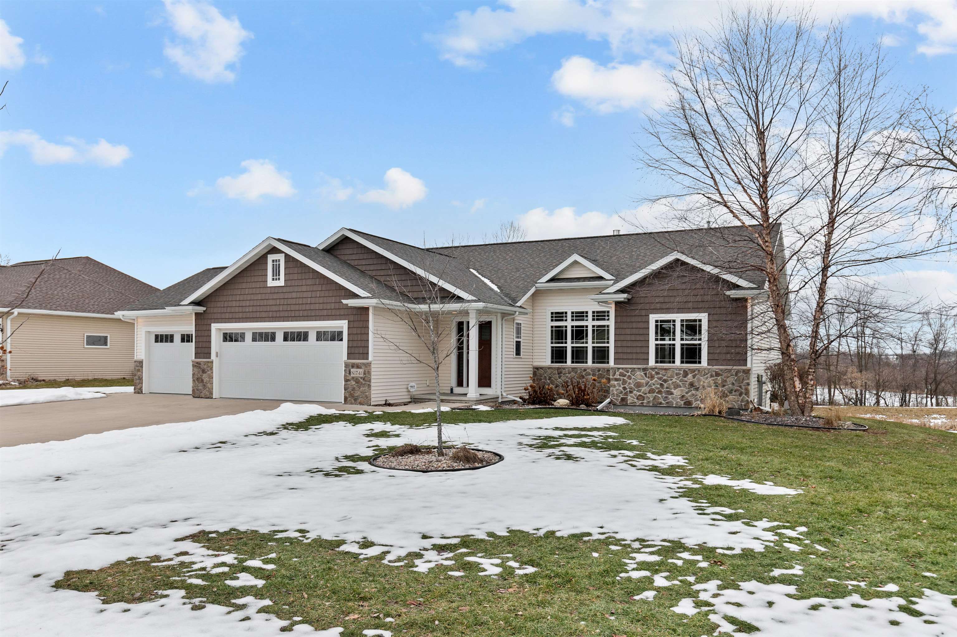 N1741 MEDINA Drive