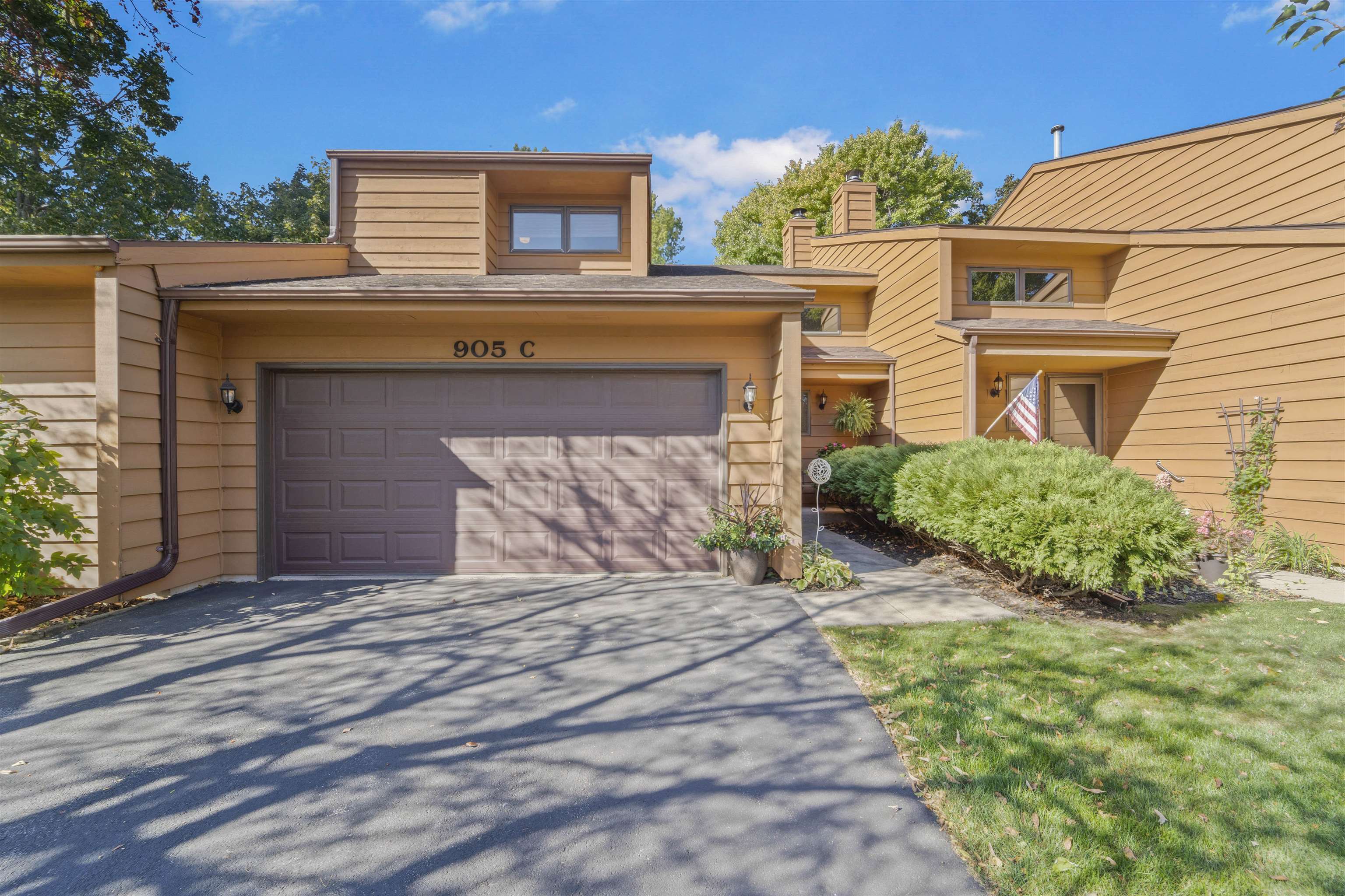 905 WINDFIELD Place Unit: C