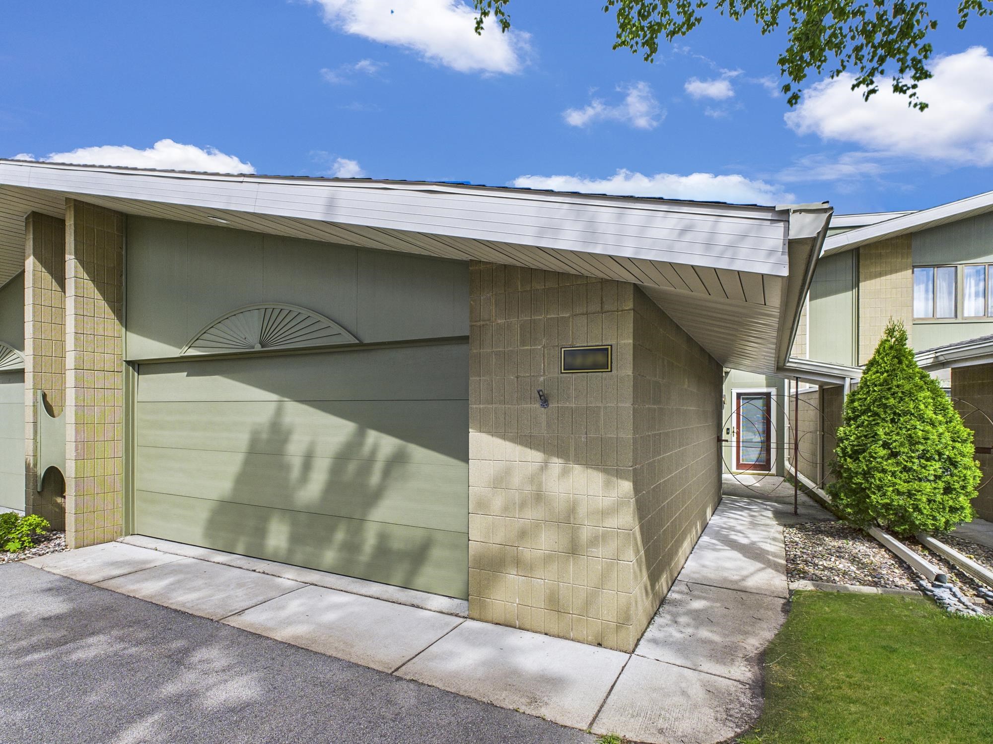 1225 W NICOLET CERCLE