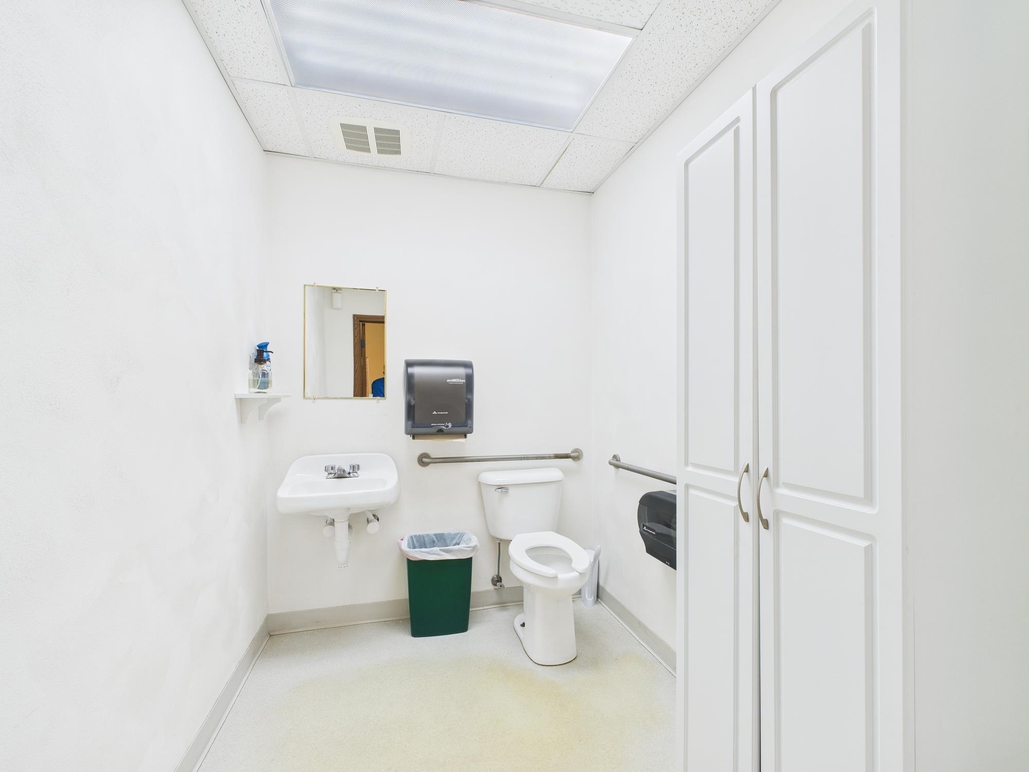 415 W WISCONSIN Avenue