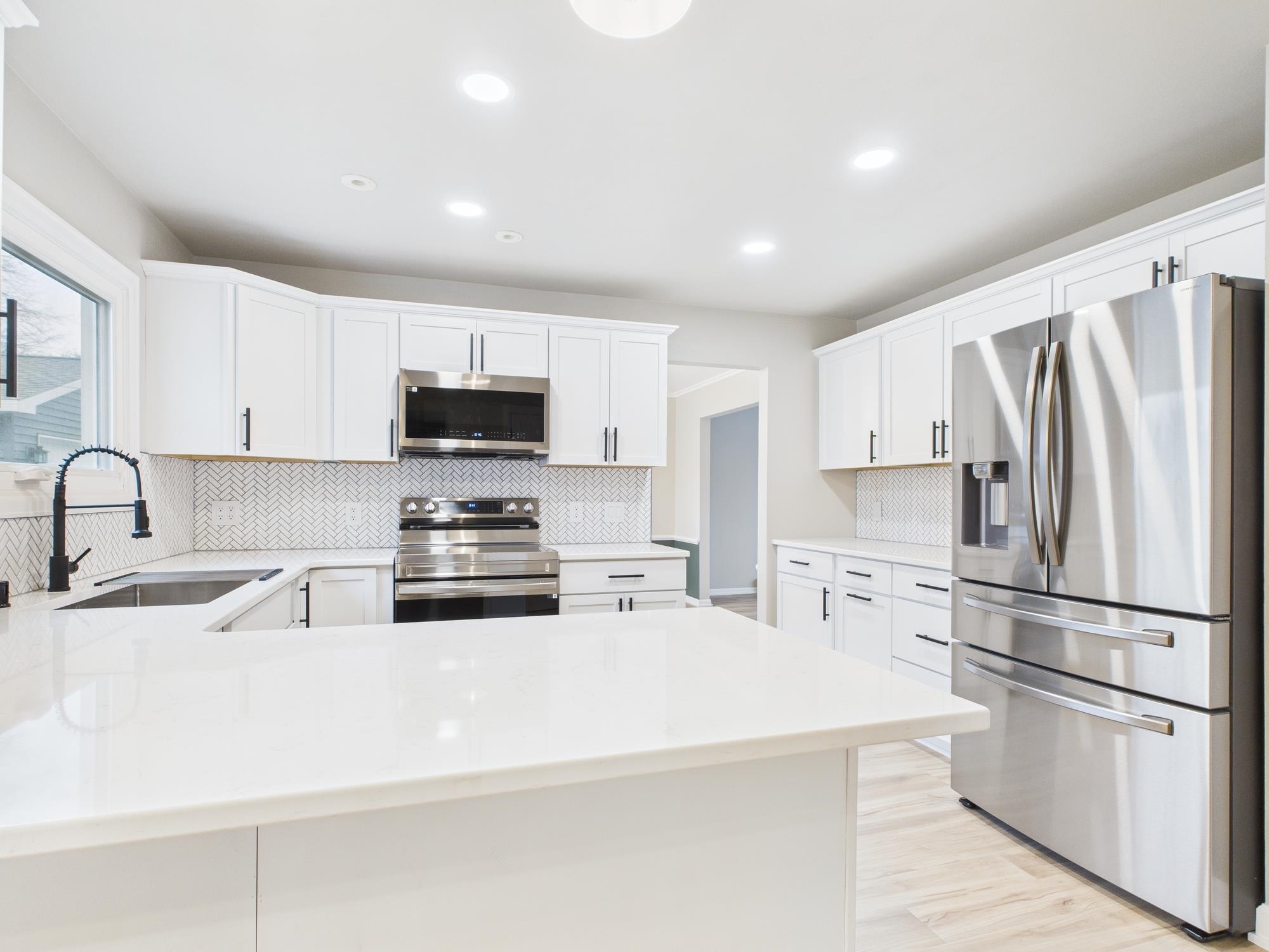 1316 MONTCLAIRE Court