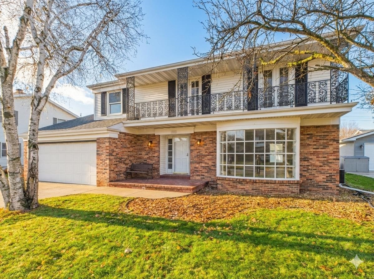 1316 MONTCLAIRE Court