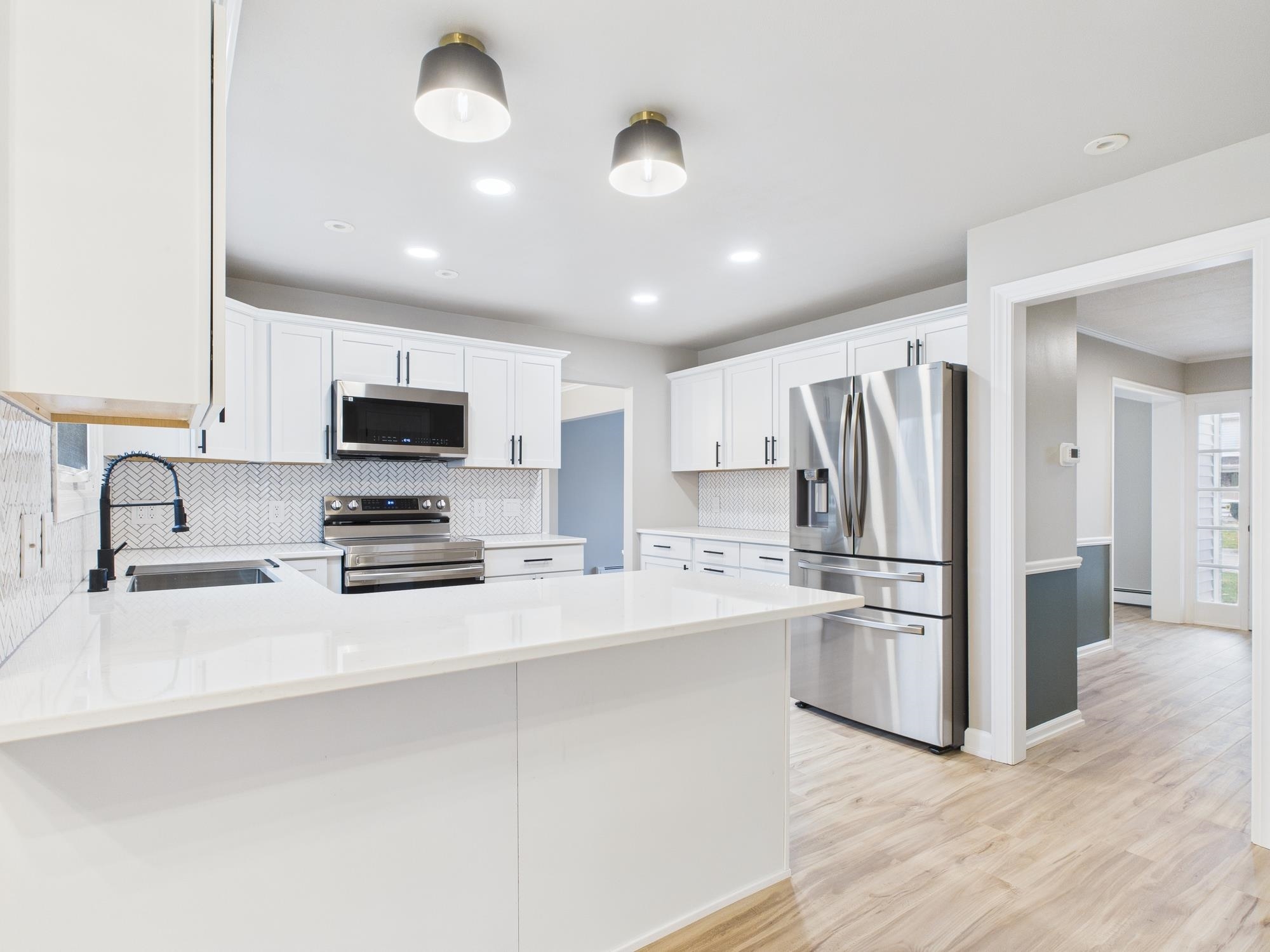 1316 MONTCLAIRE Court