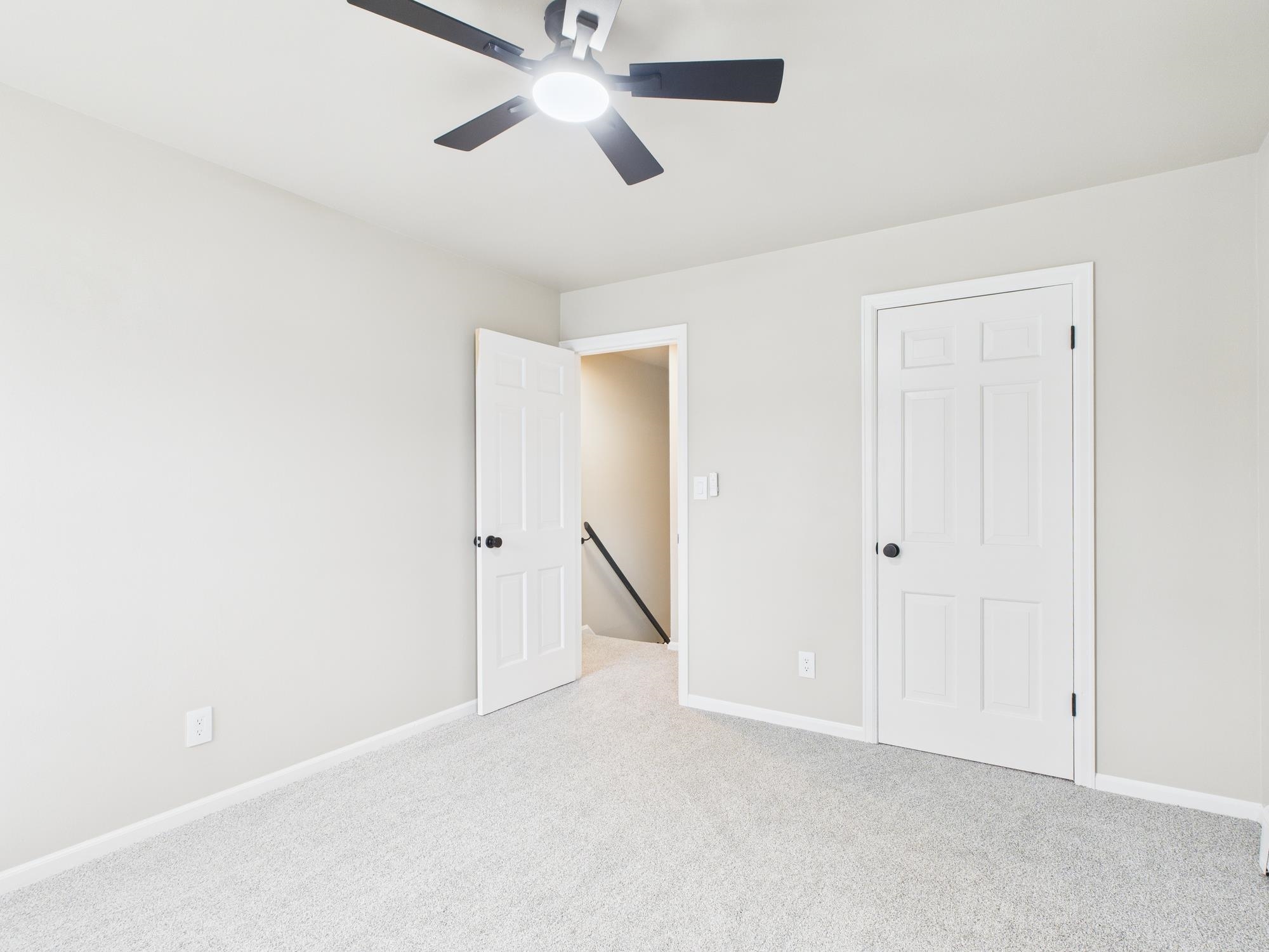 1316 MONTCLAIRE Court