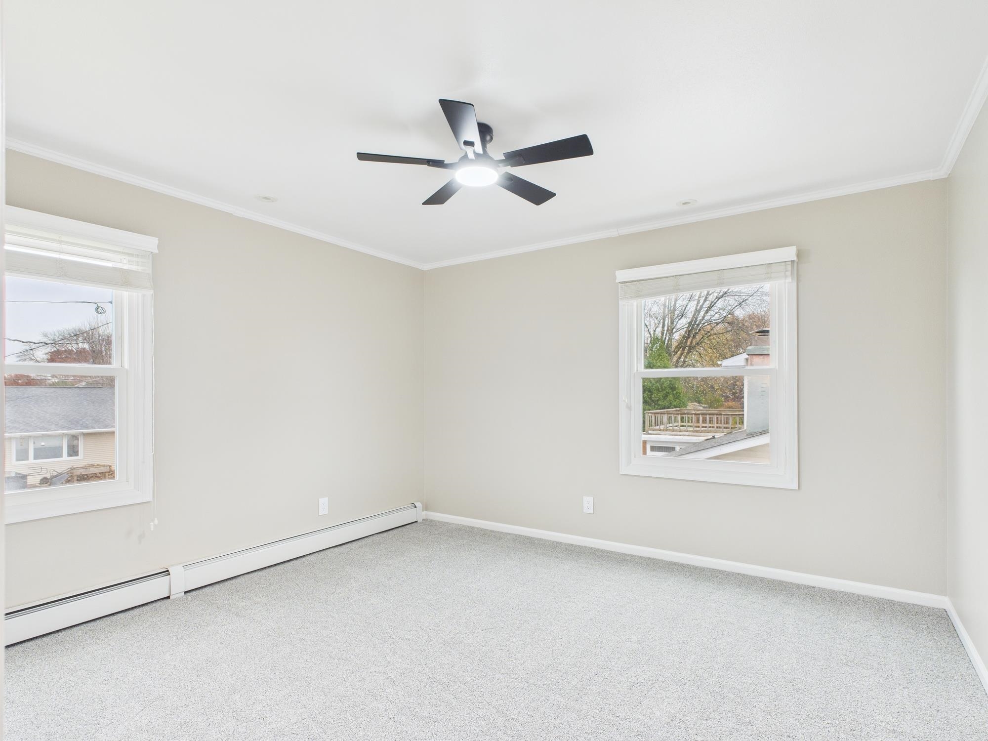 1316 MONTCLAIRE Court