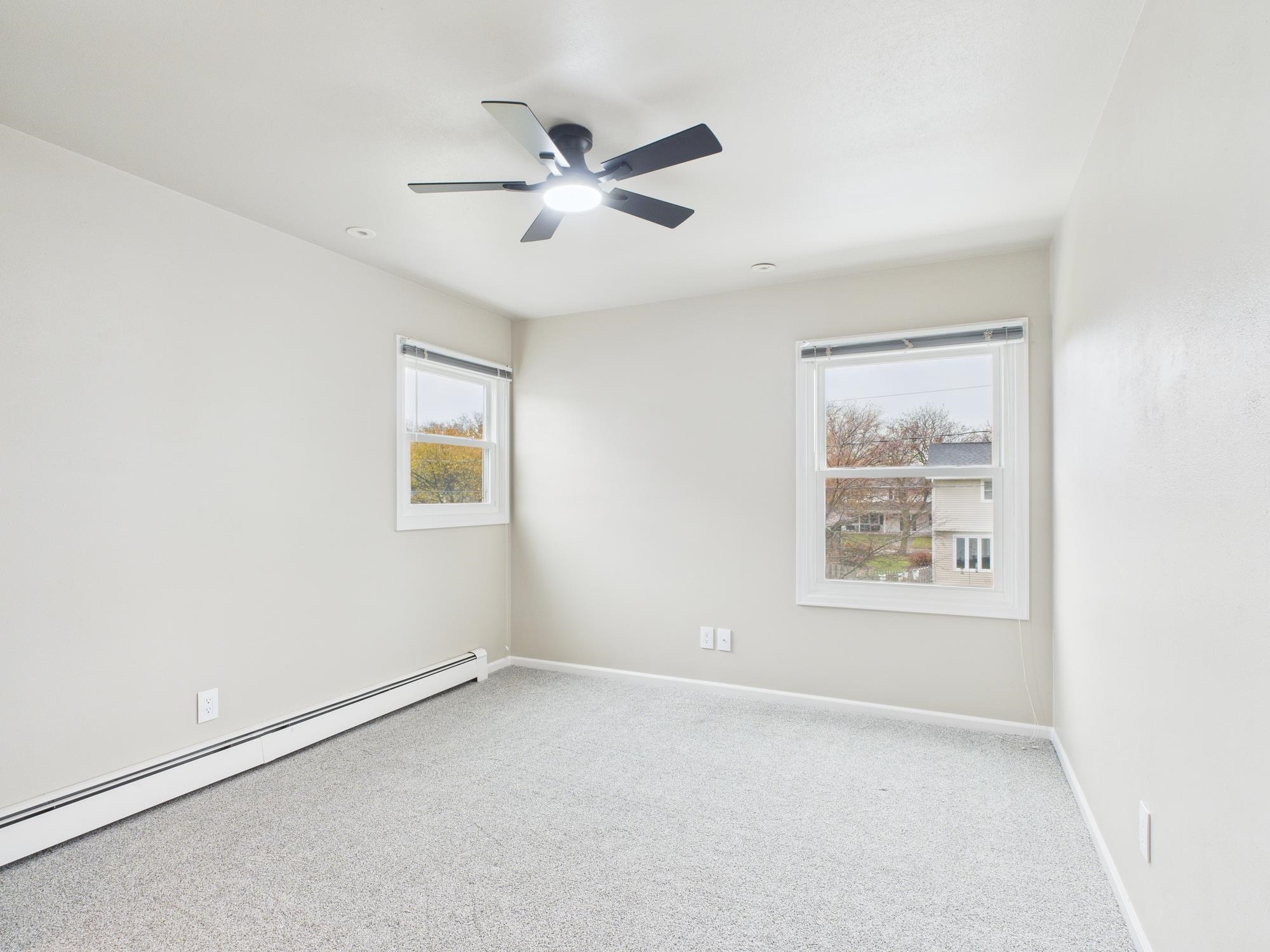 1316 MONTCLAIRE Court