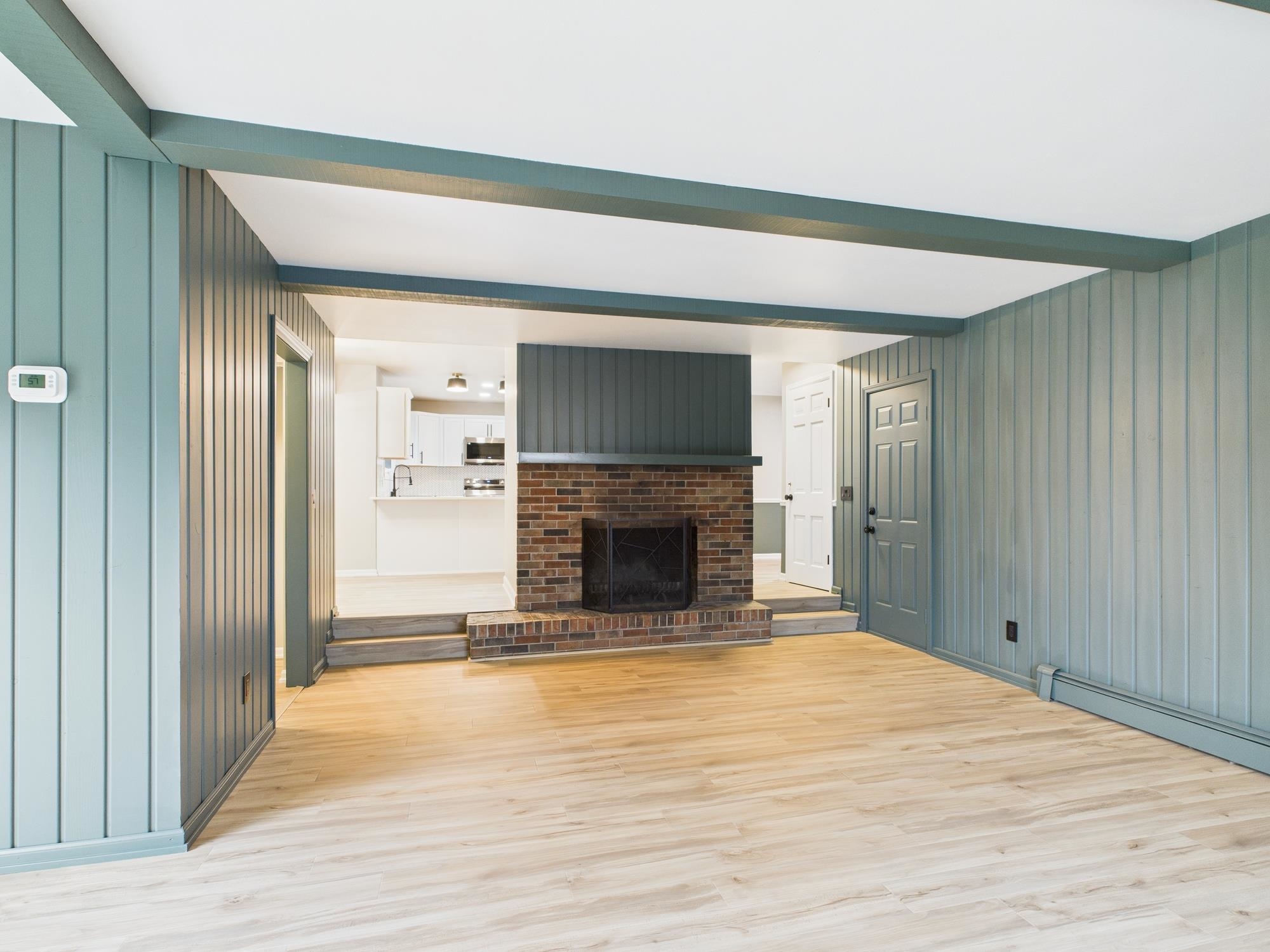 1316 MONTCLAIRE Court