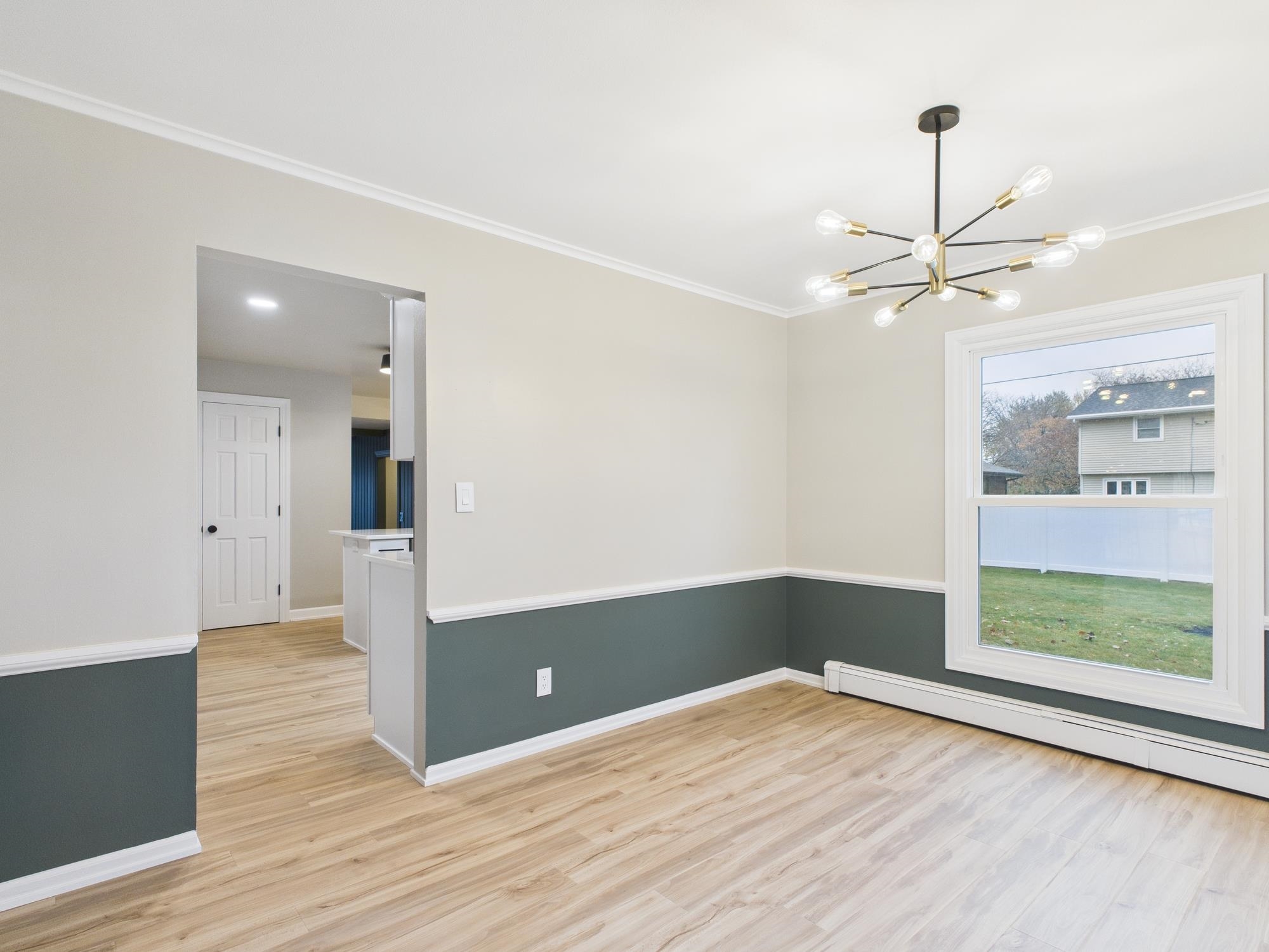 1316 MONTCLAIRE Court