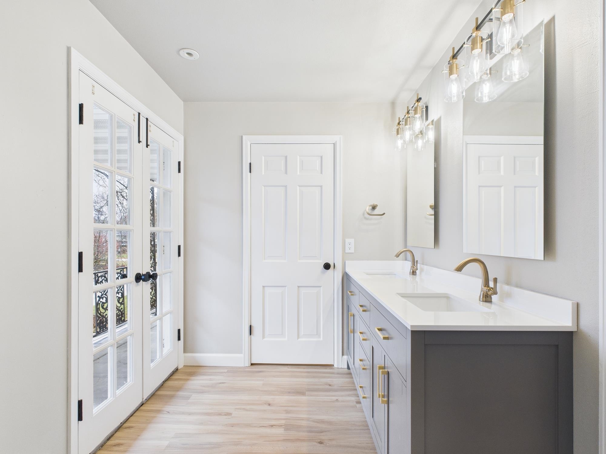 1316 MONTCLAIRE Court