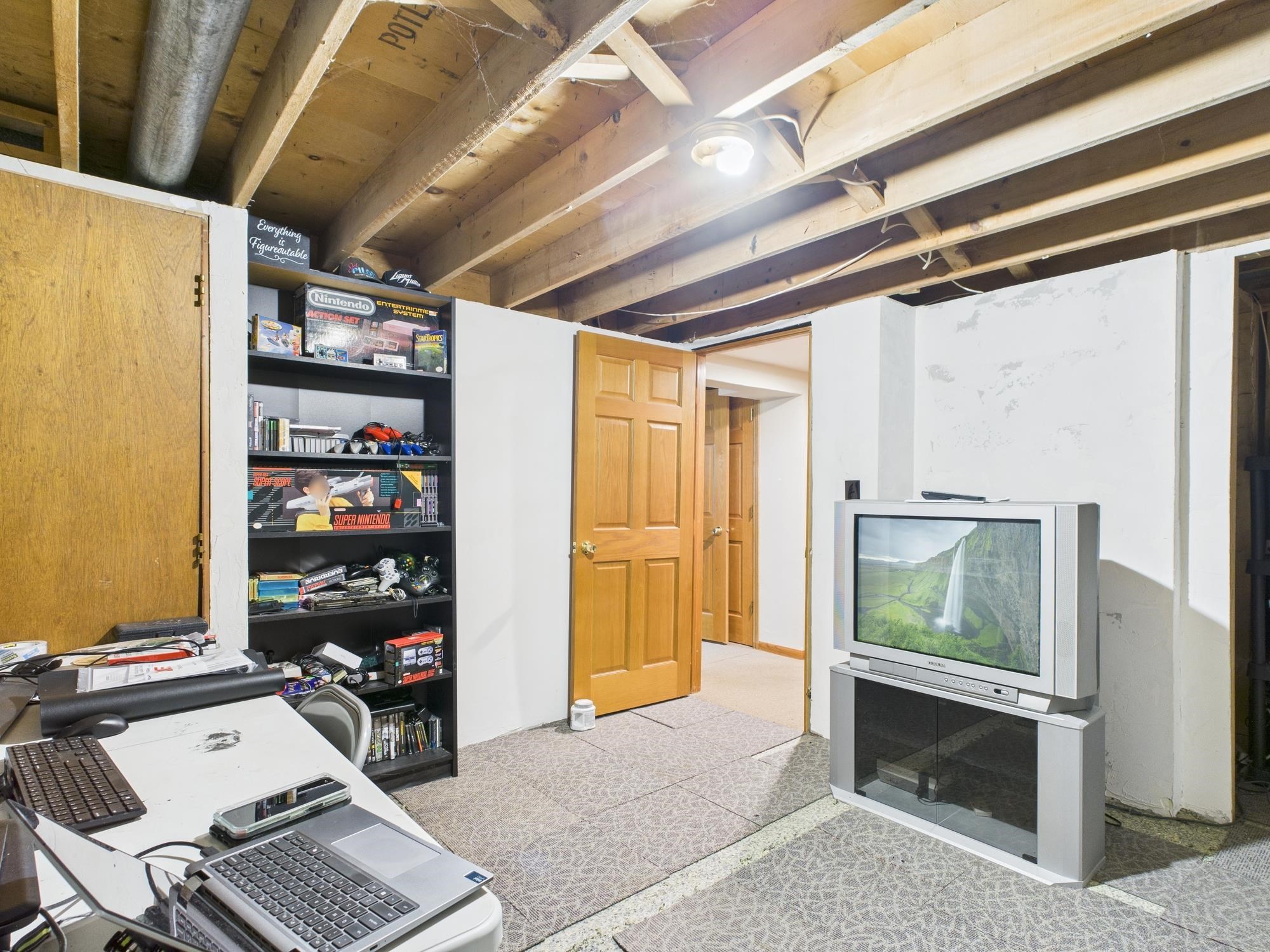 1205 S TAYLOR Street