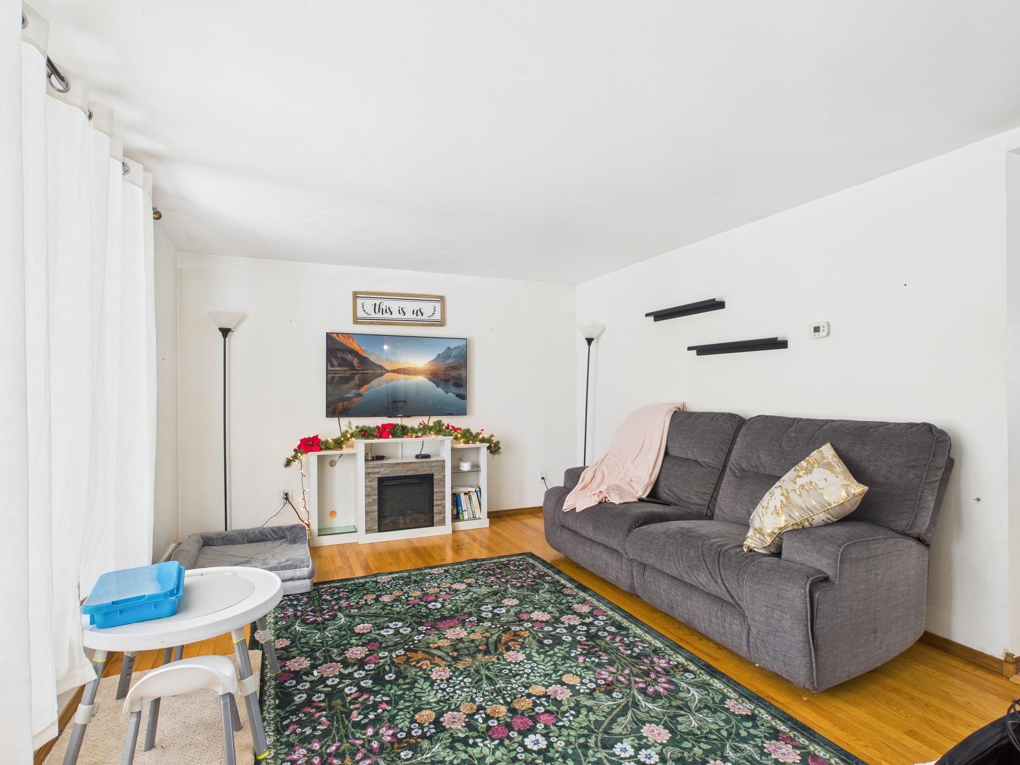 1205 S TAYLOR Street