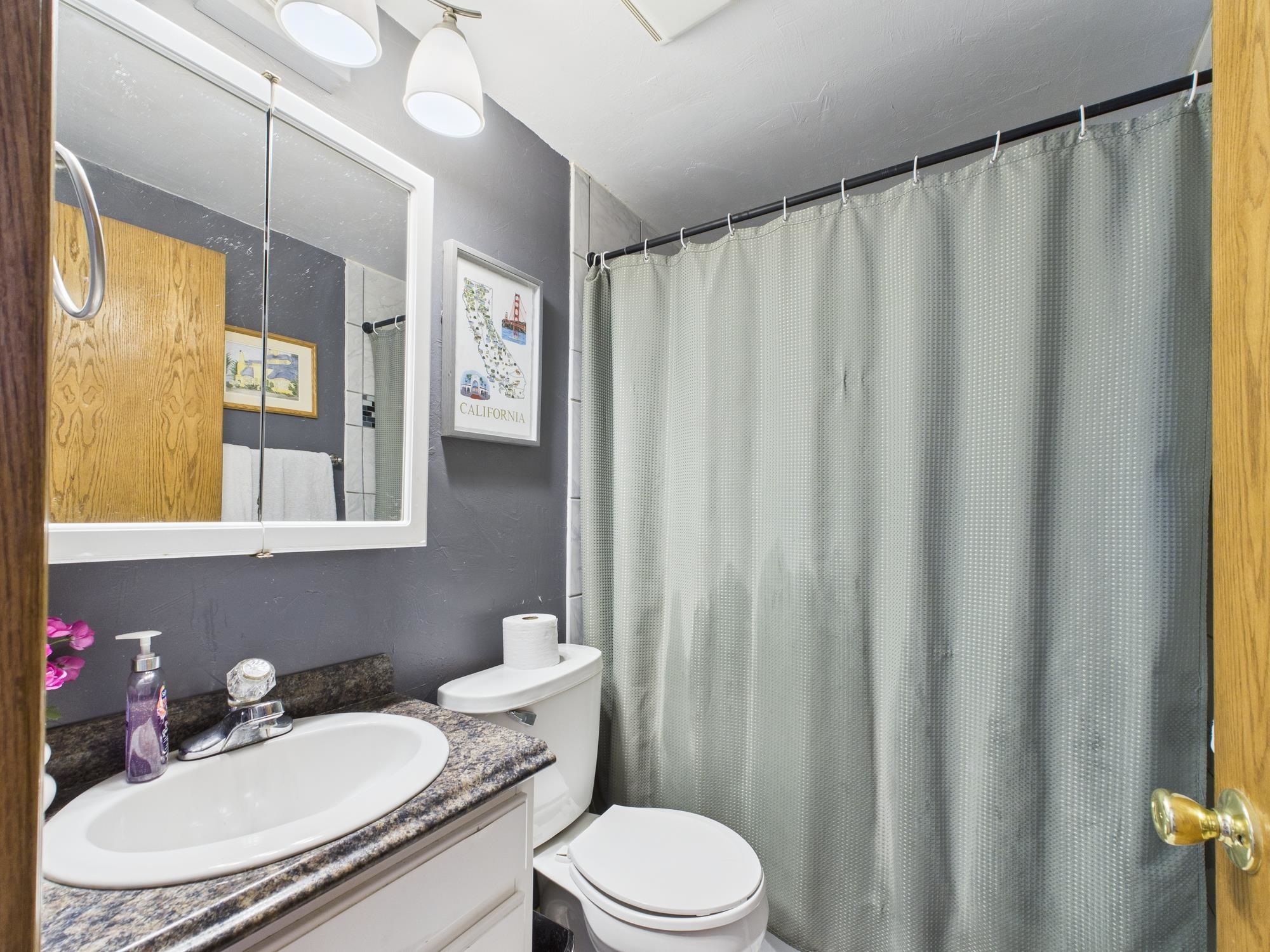 1205 S TAYLOR Street