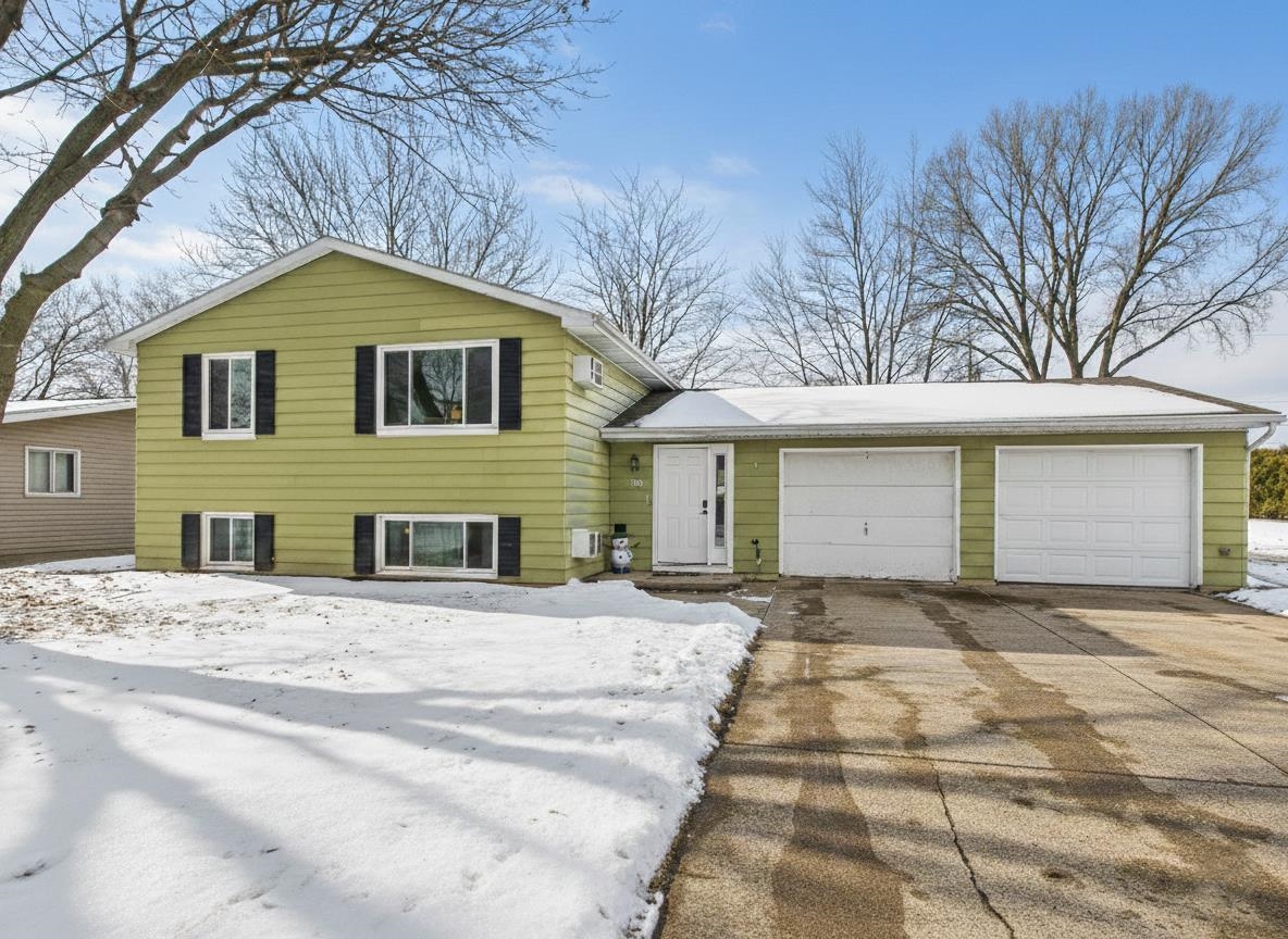 807 W GRUENWALD Avenue