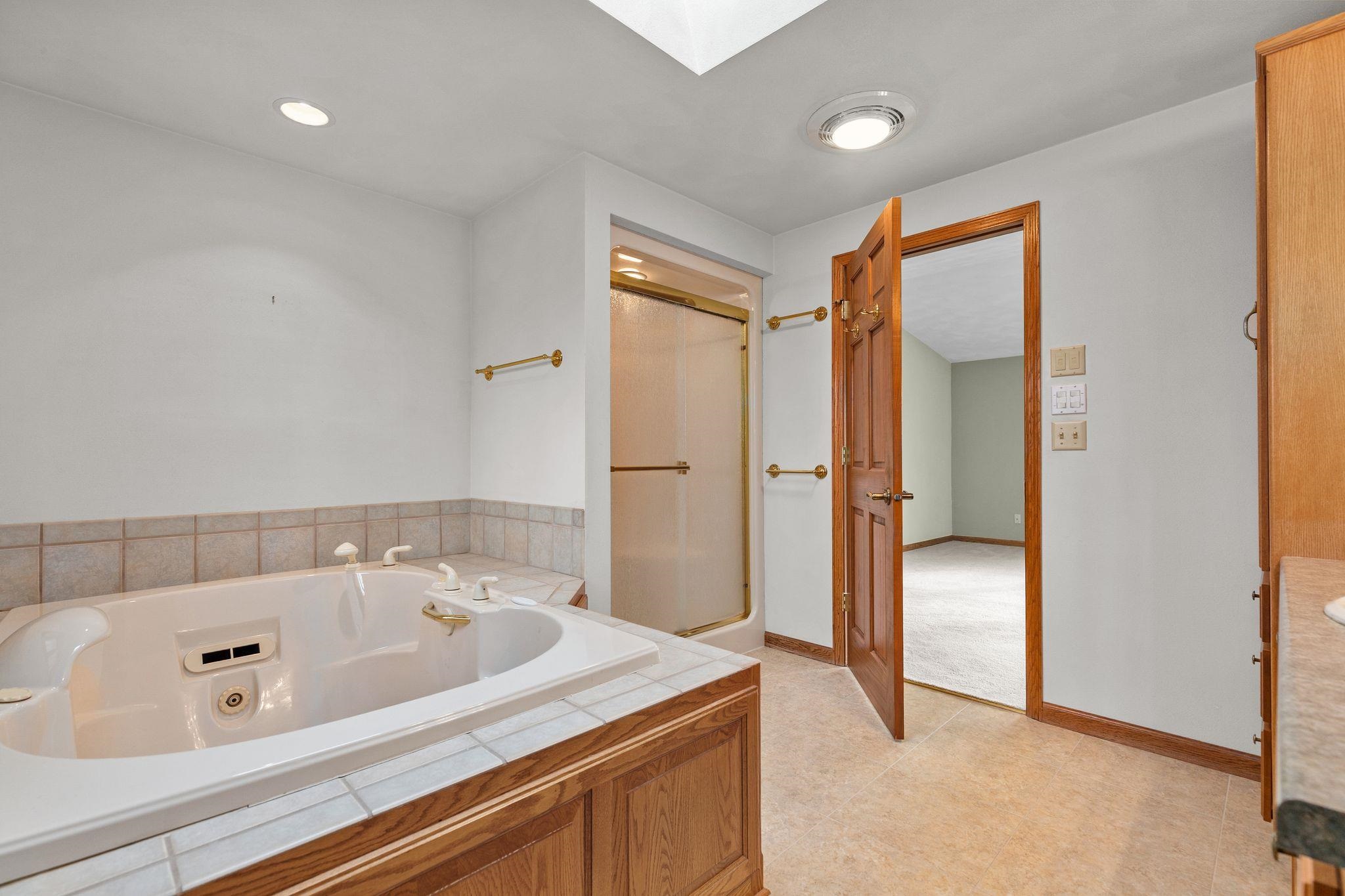 2101 N EUGENE Street