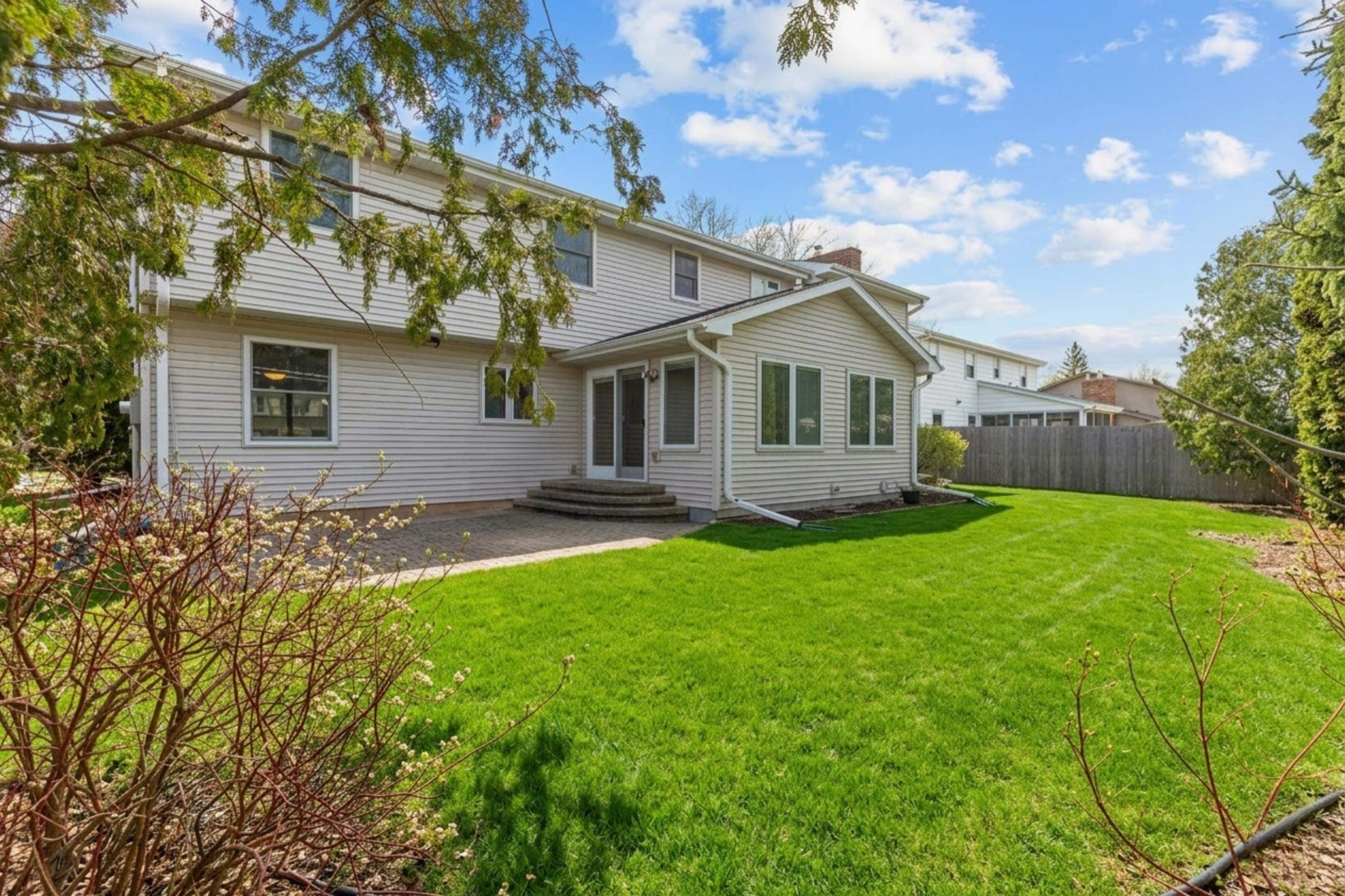 2101 N EUGENE Street