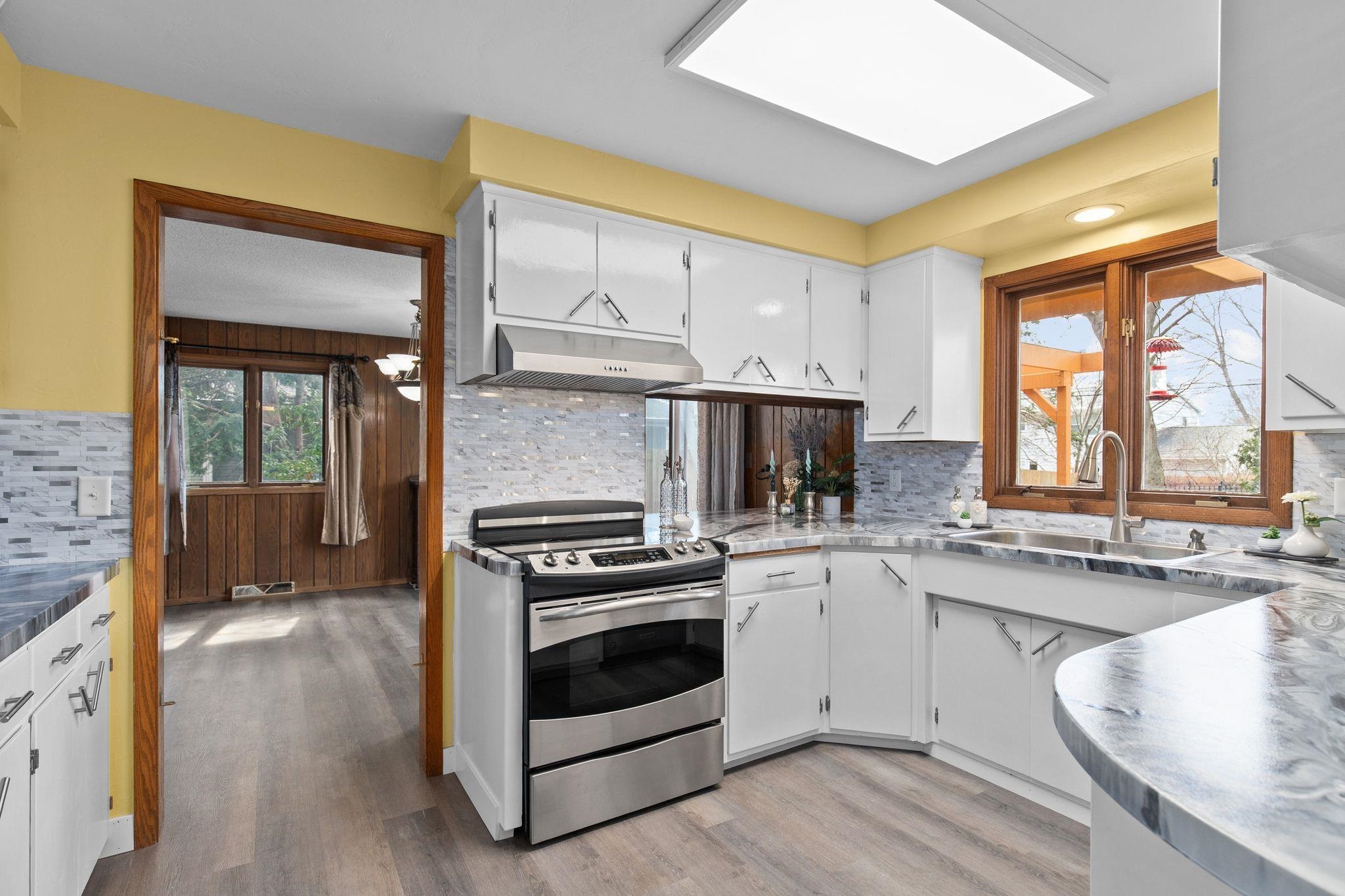 1913 N OUTAGAMIE Street