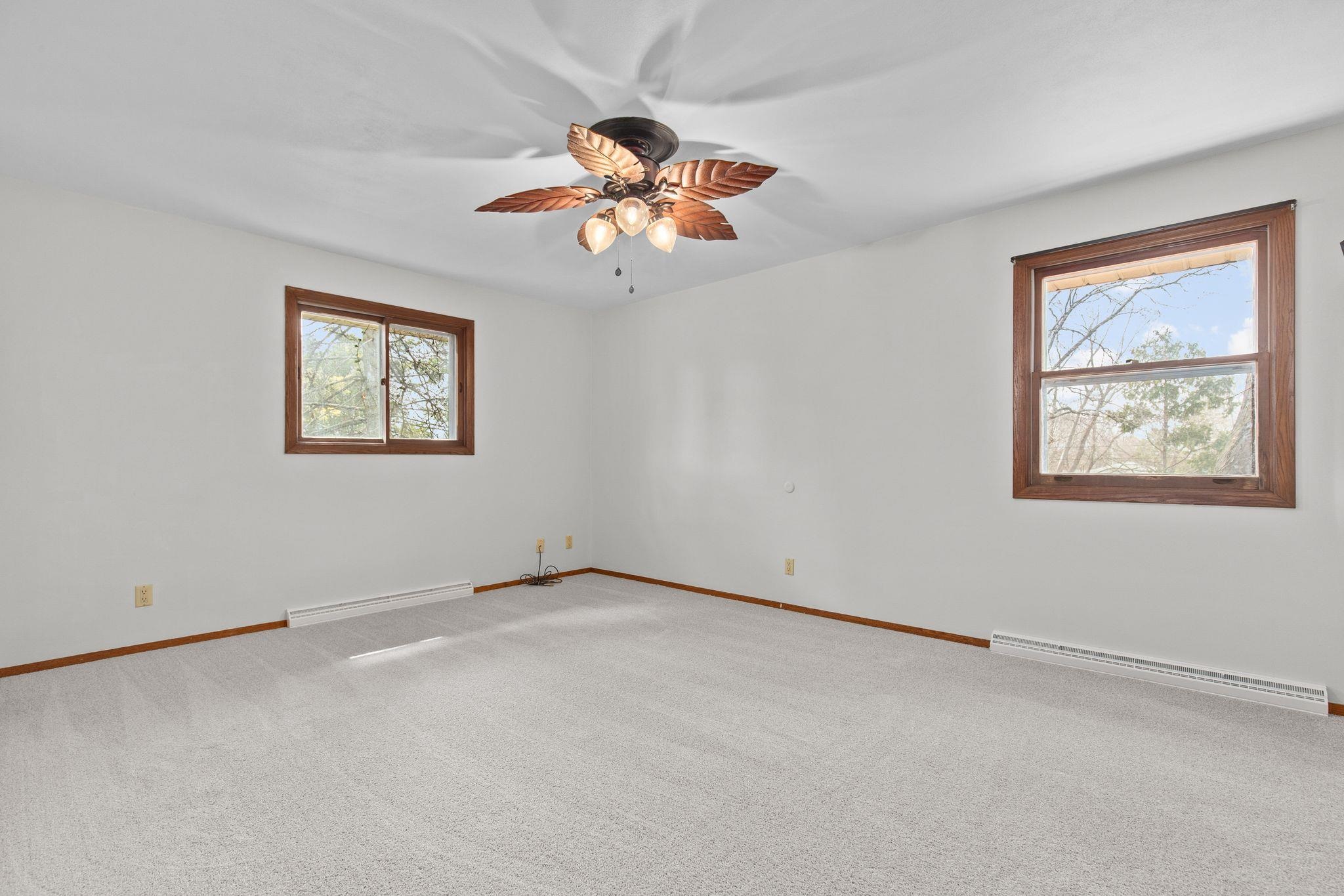 1913 N OUTAGAMIE Street