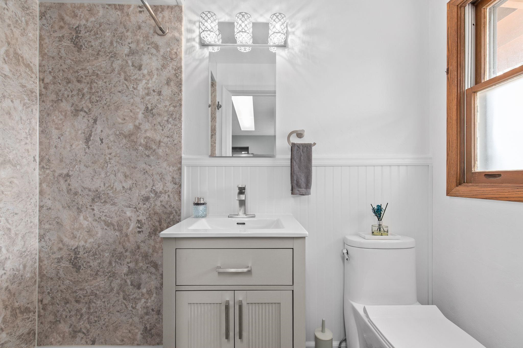 1913 N OUTAGAMIE Street