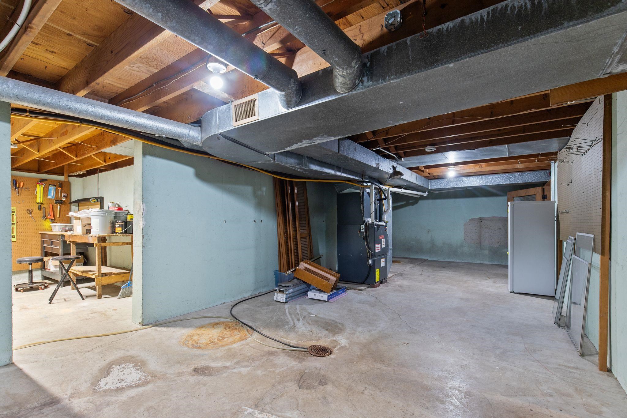 1913 N OUTAGAMIE Street