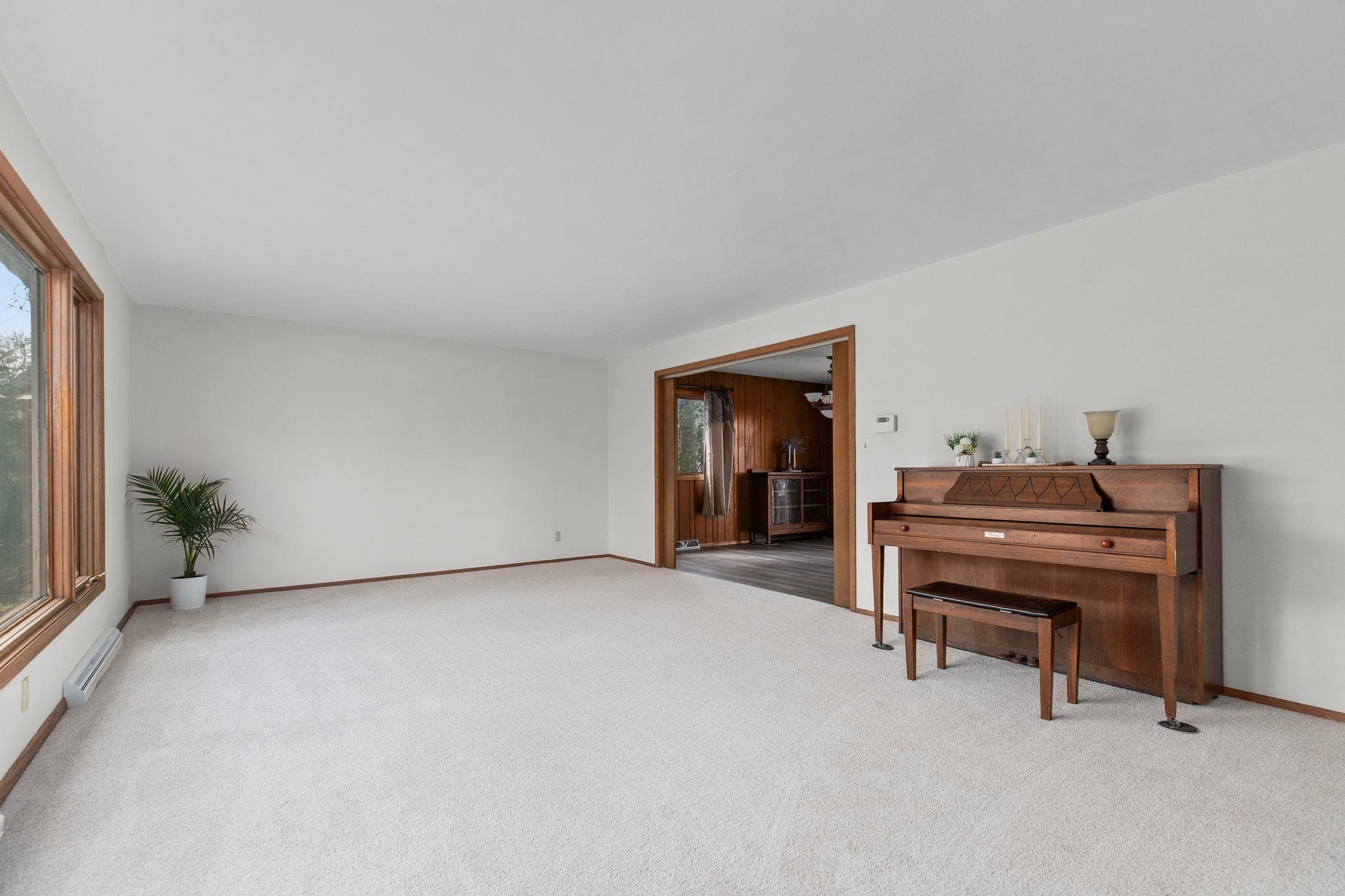 1913 N OUTAGAMIE Street