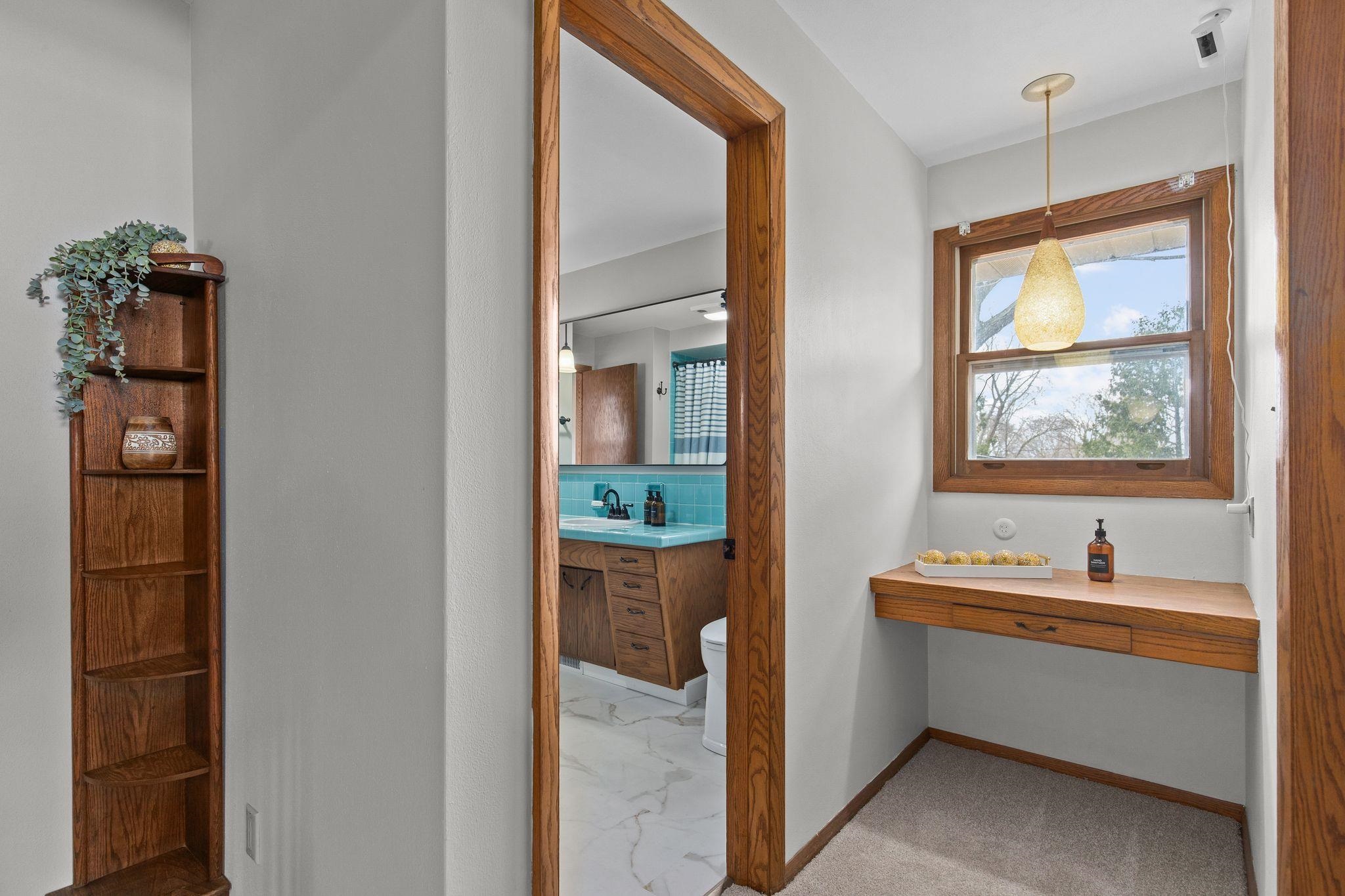 1913 N OUTAGAMIE Street