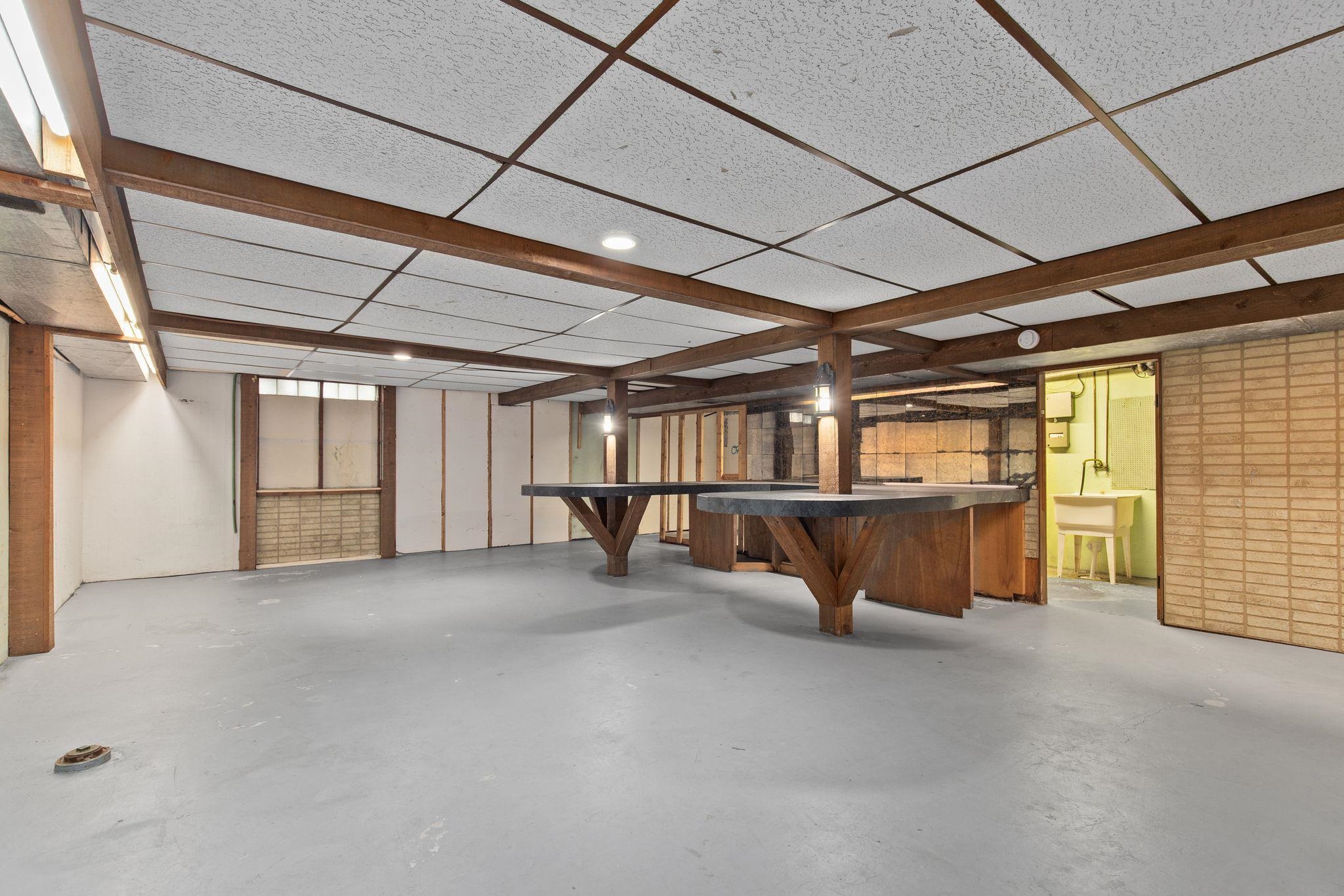 1913 N OUTAGAMIE Street